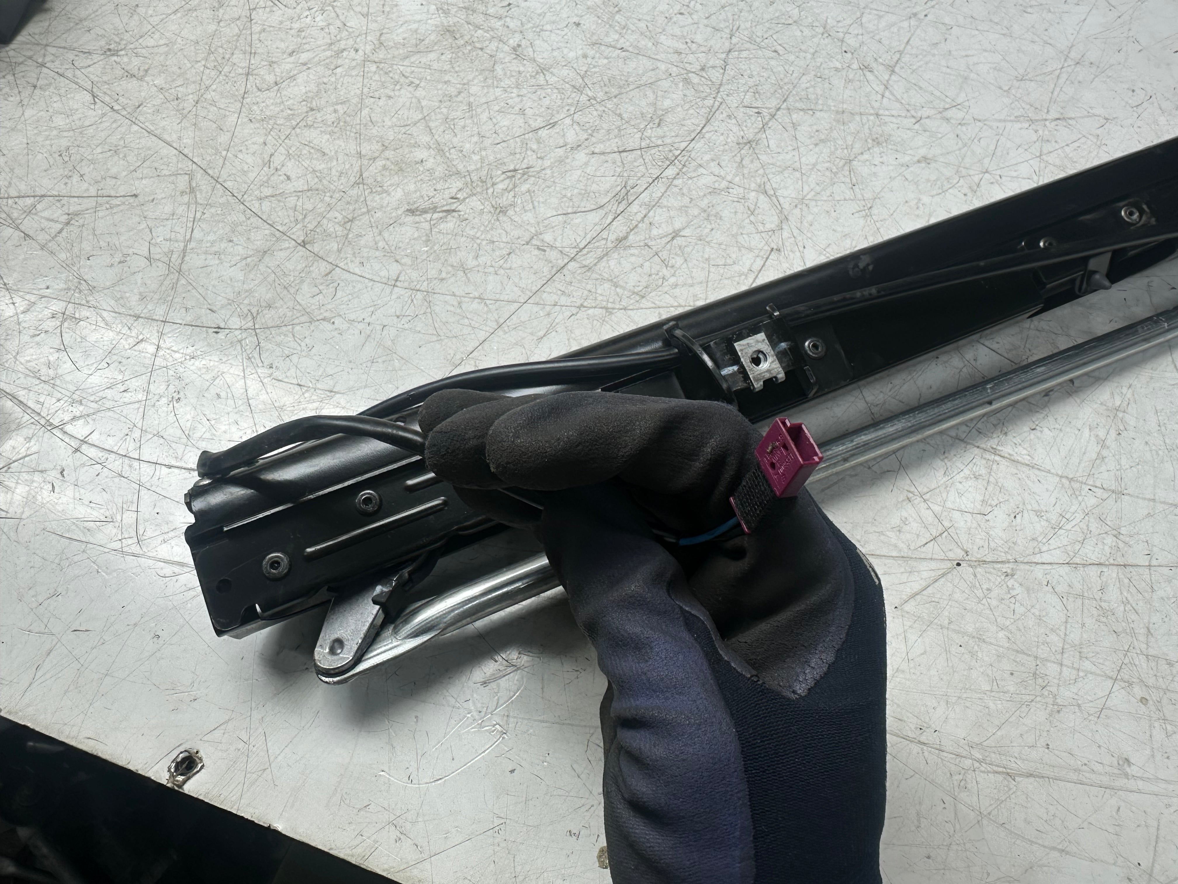 BMW 6 F06 Gran Coupe 2015 Rear Door Sun Blind Shade (7277141)