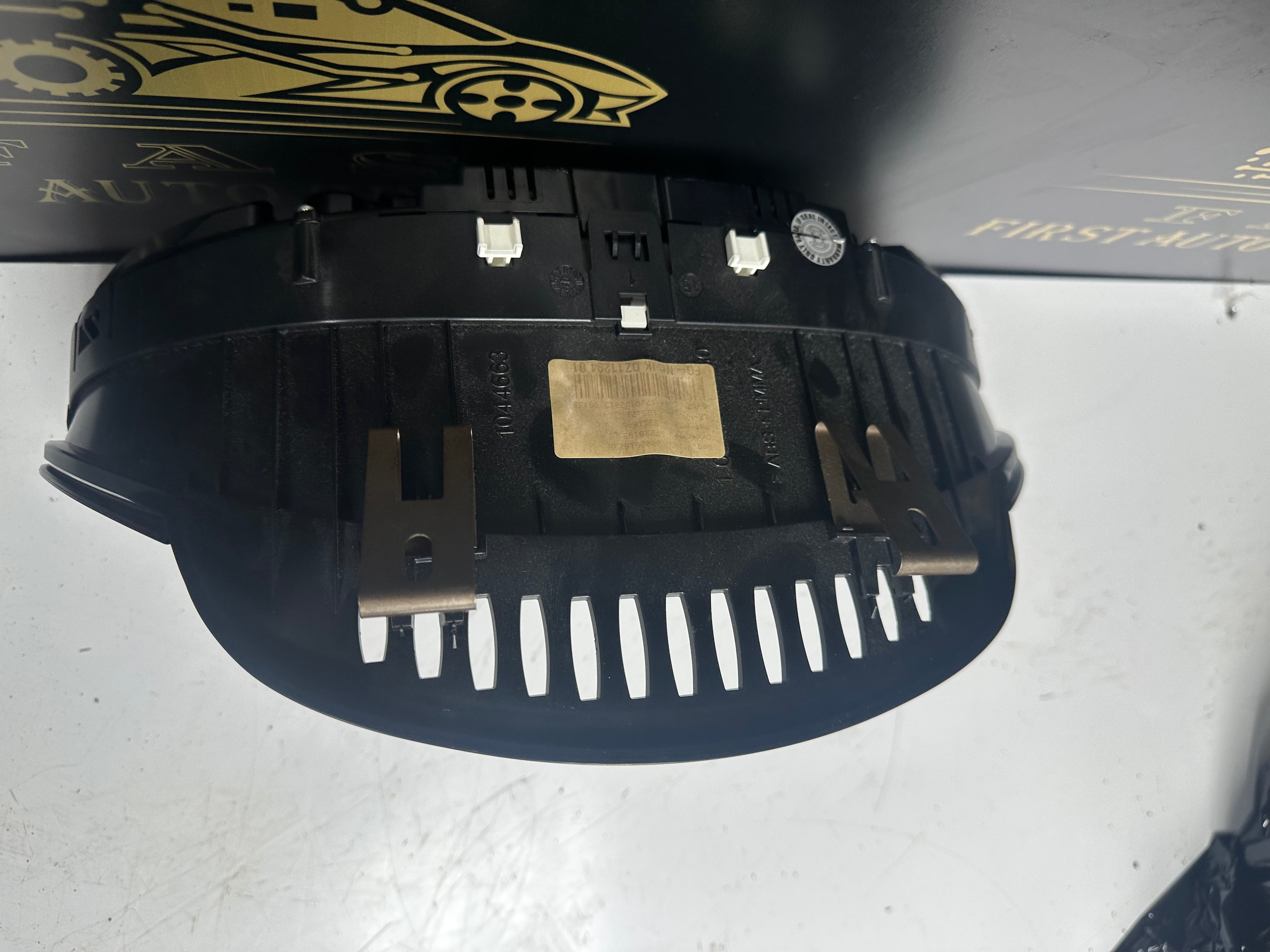 BMW 6 Series F12 Instrument Cluster (173884-10) (9311646-01) BOSCH