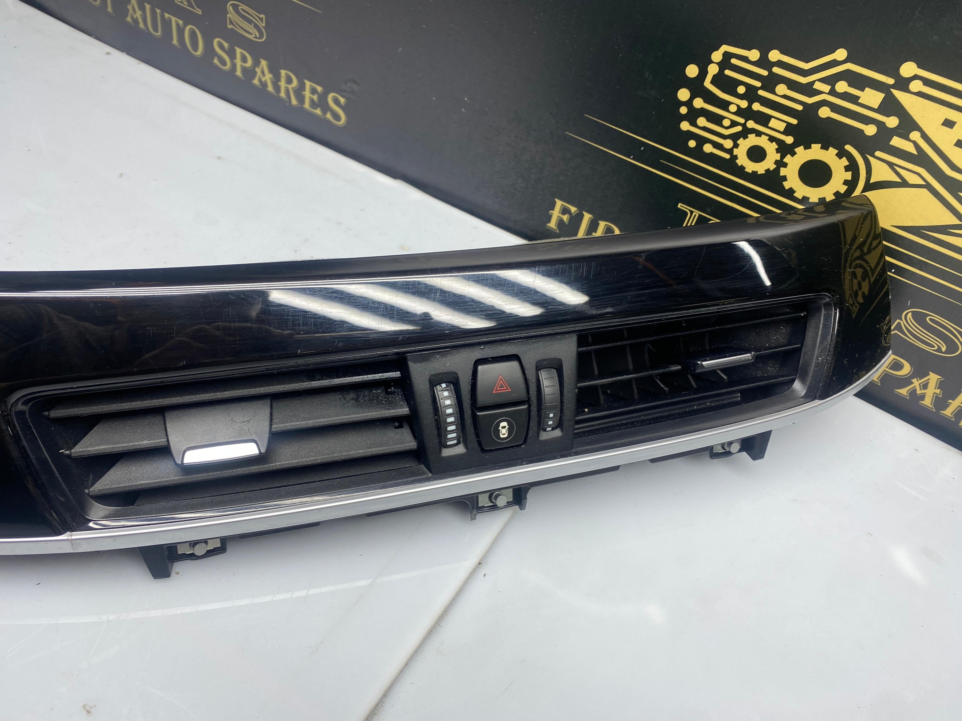 BMW X1 F48 Dashboard Air Vent Assembly – RHD – 2020 (9483800)