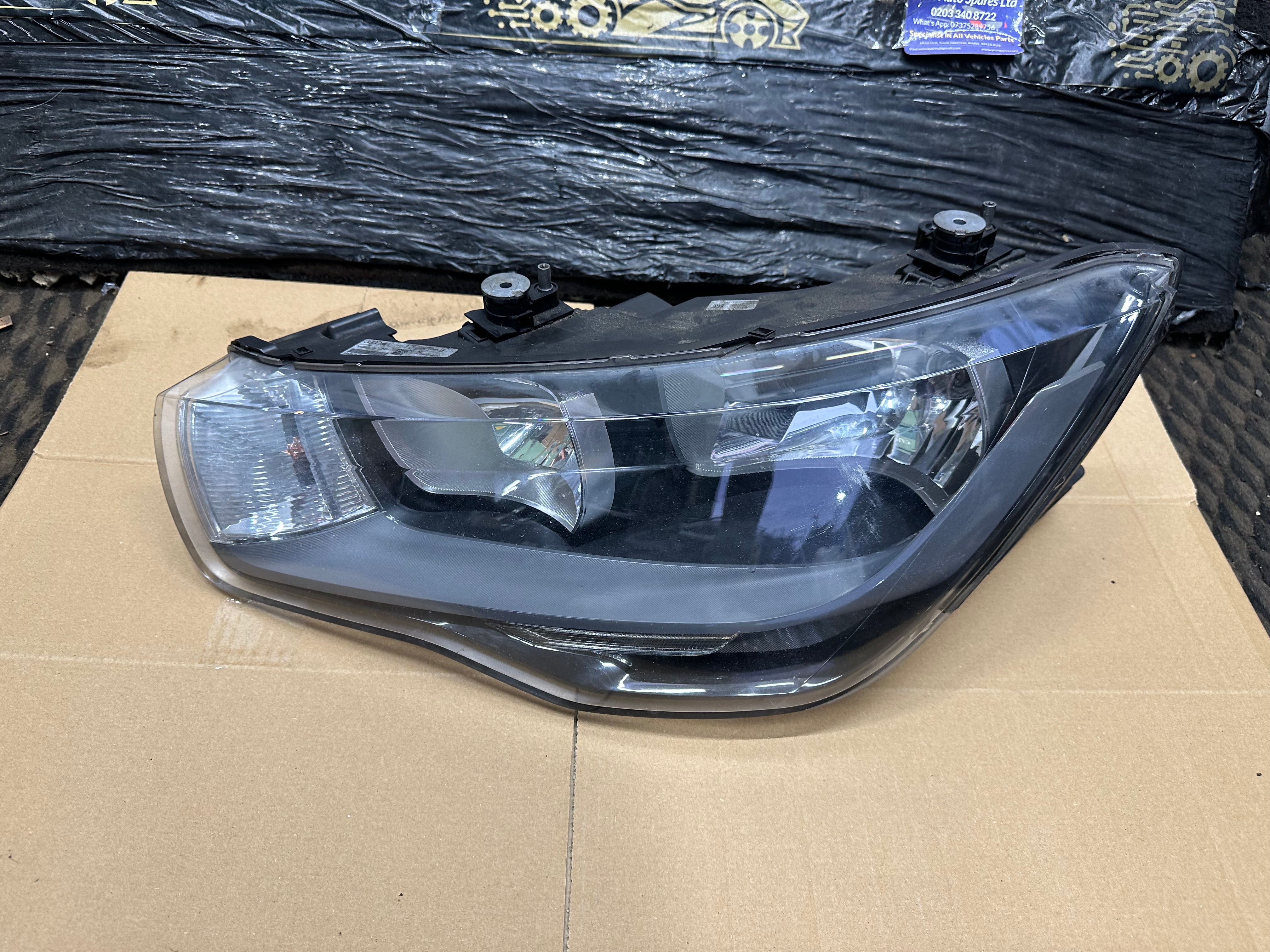 Audi A1 8X 2010–2015 Pre-Facelift Passenger Left Front Headlight (8X0941003A)