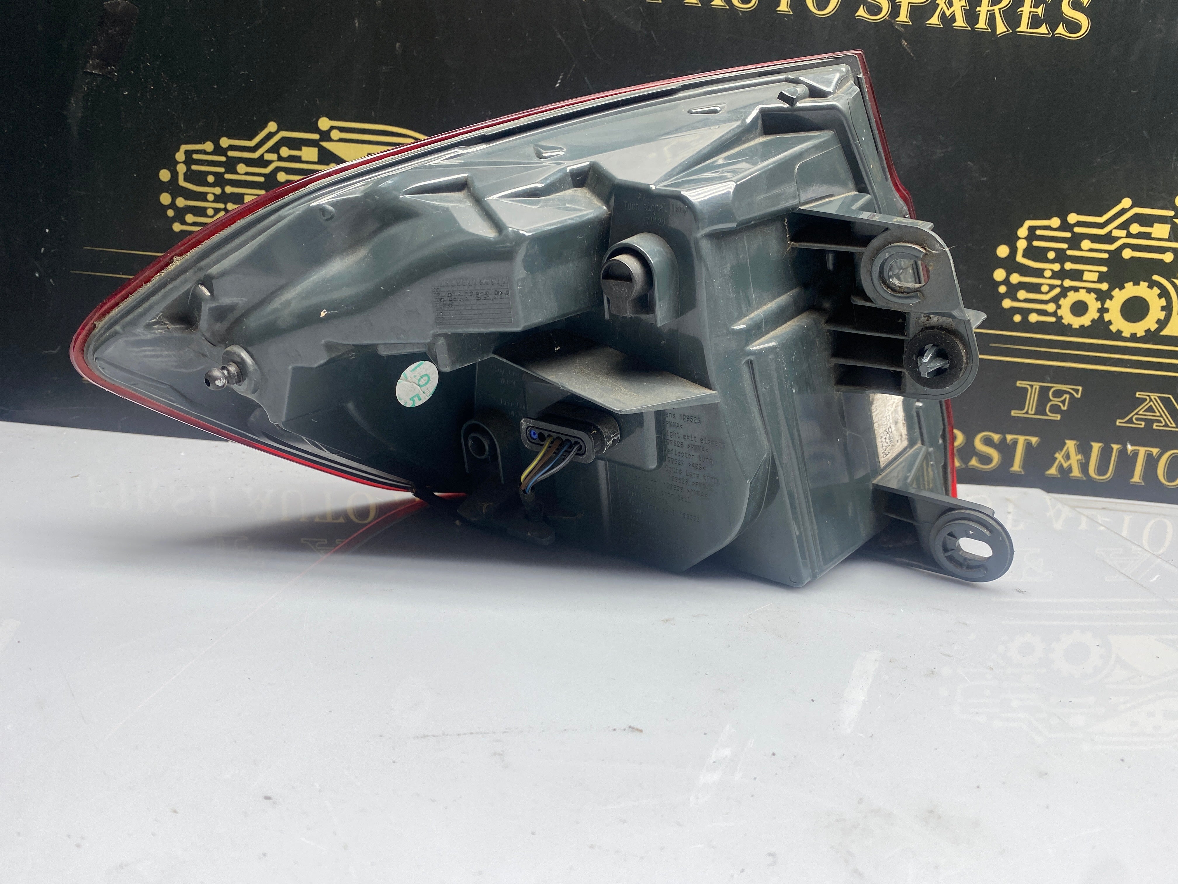 BMW 3 Series F30 LCI Tail Light – 2015–2019 Driver Side