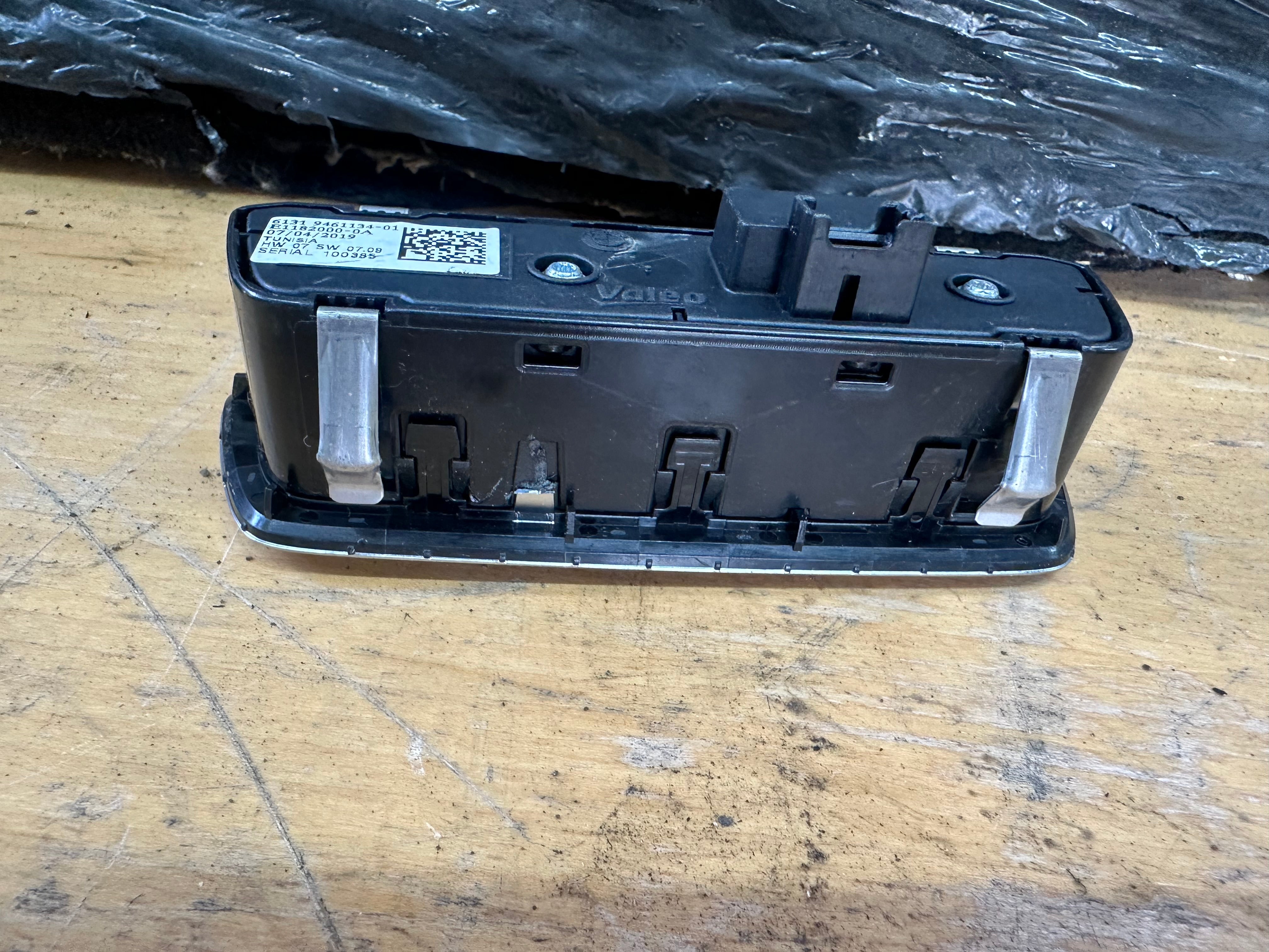 BMW X5 Series G05 2019 Adaptive Suspension VDP ECU Control Module (6894896)