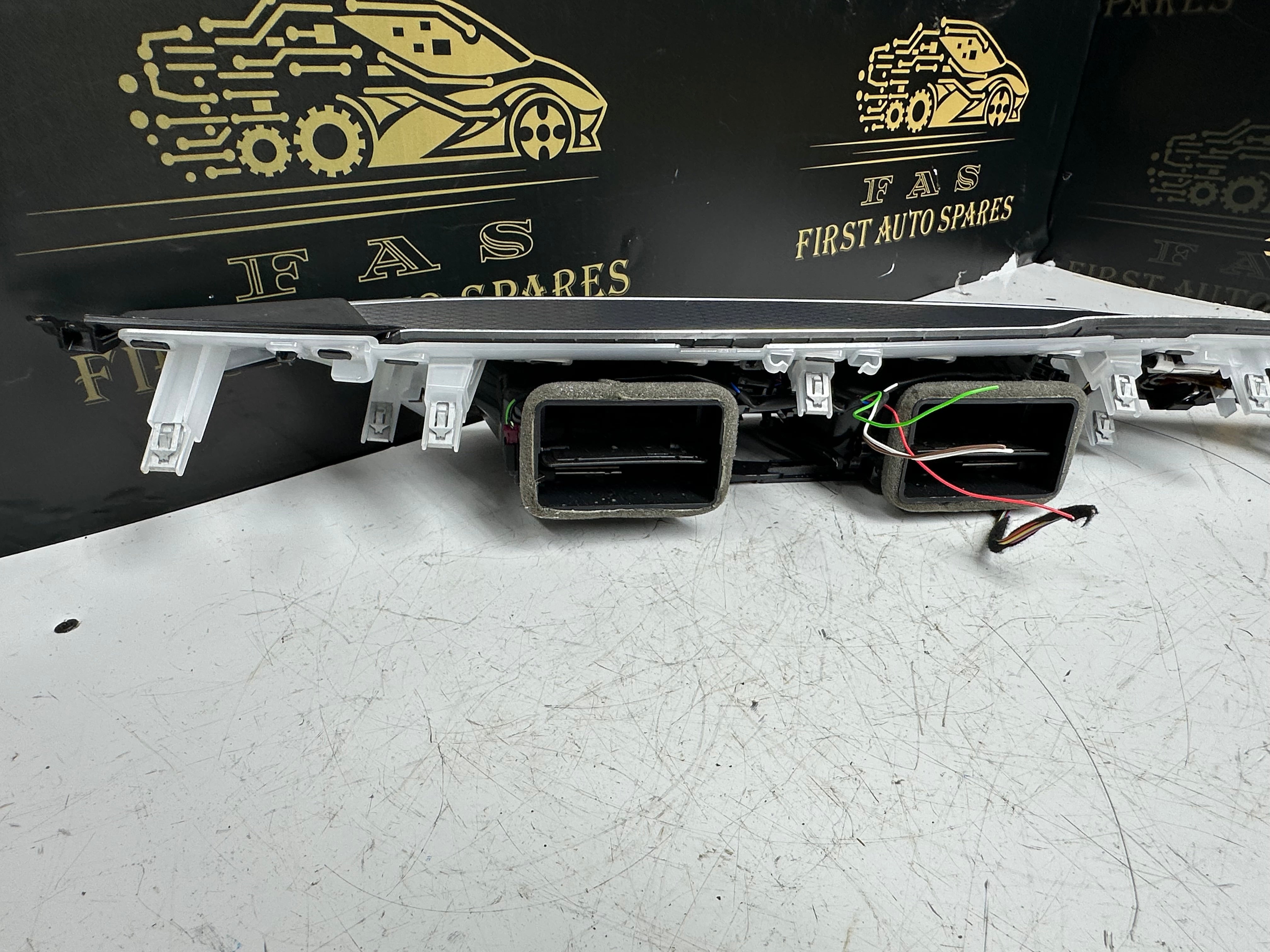 BMW 3 G20 G21 2023-24 Dashboard Glove Box Trim (9P962571809) (3036875)