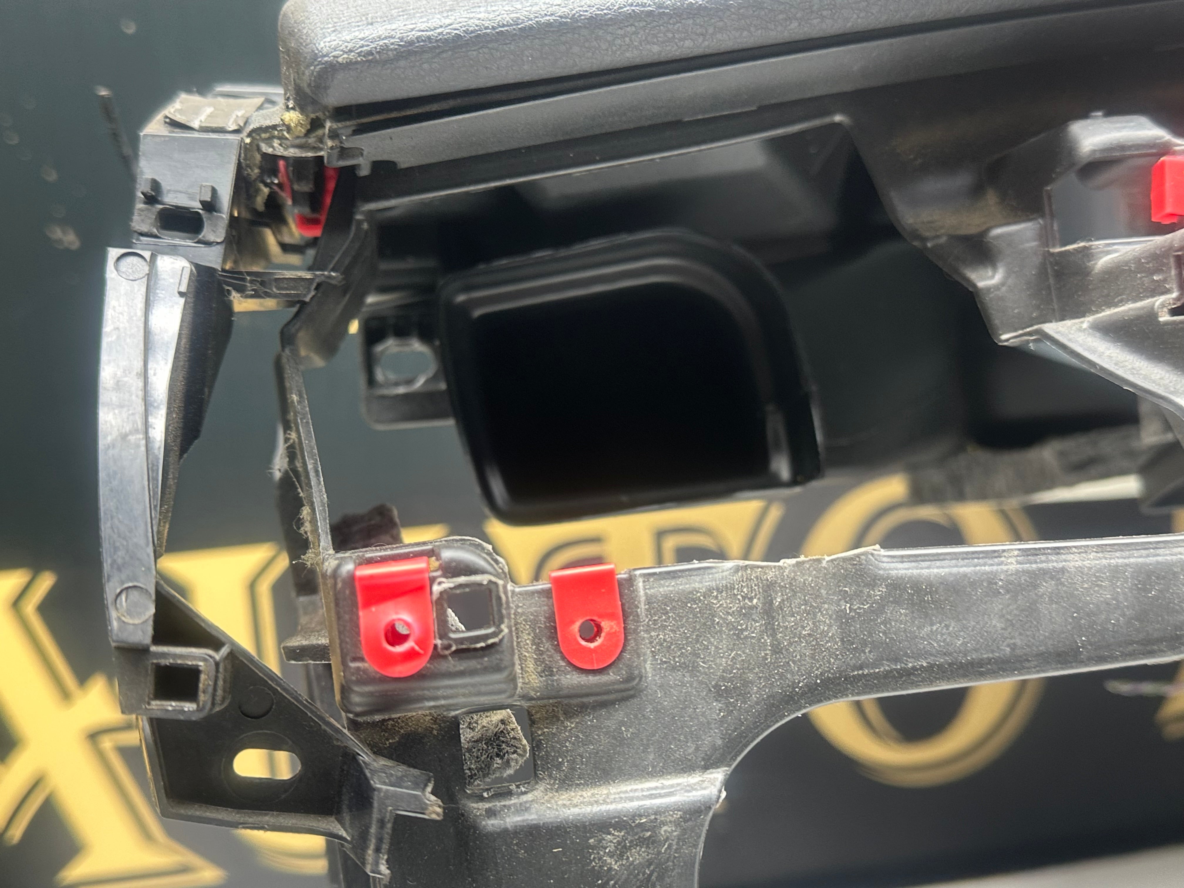 BMW X5 F15/F16 Complete Dashboard with Passenger Airbag (1028651-7) (4037468)