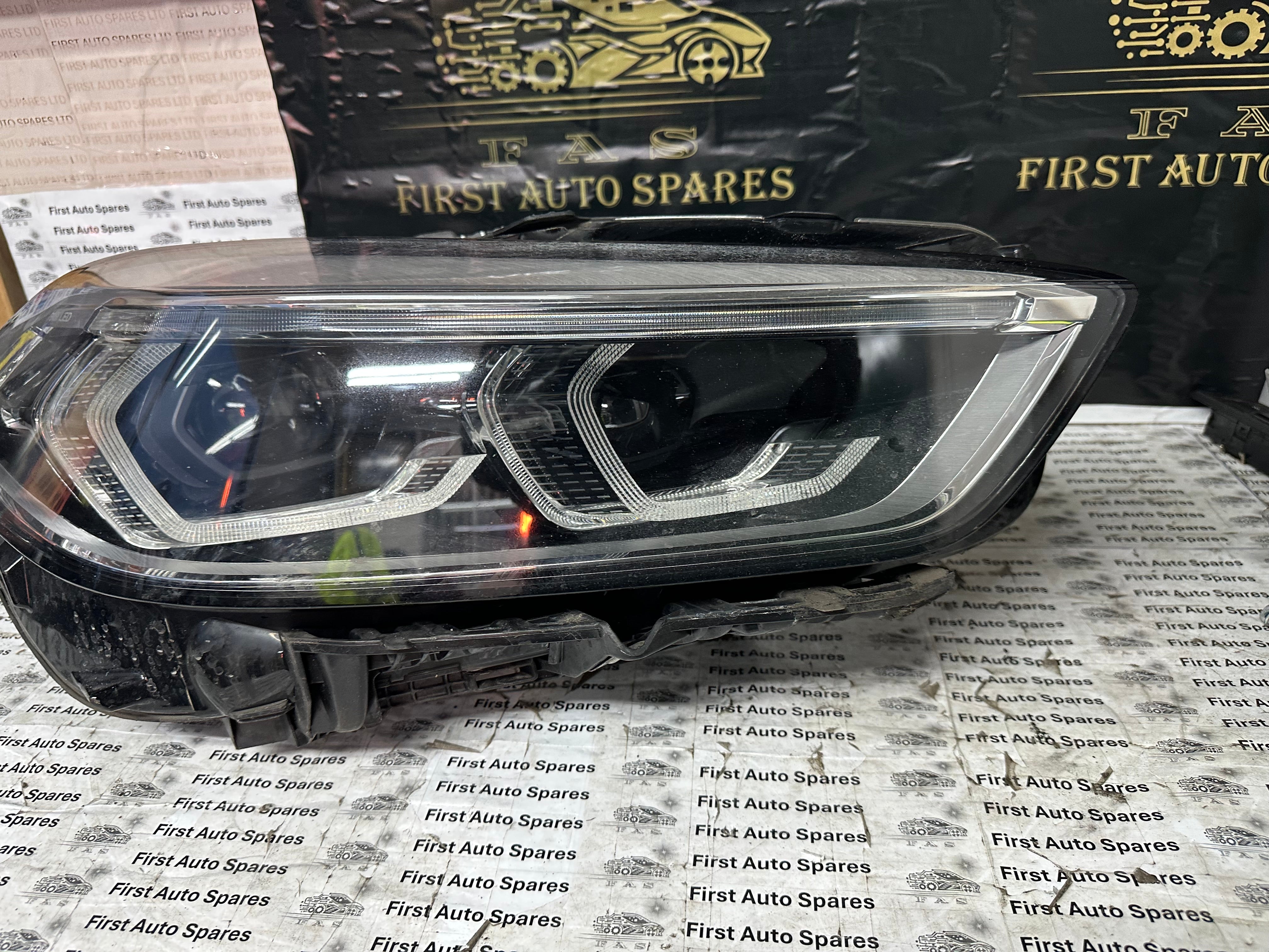 BMW 1 Series F40 Right Driver Complete LED Headlight 2019–2024 (9482810-08)