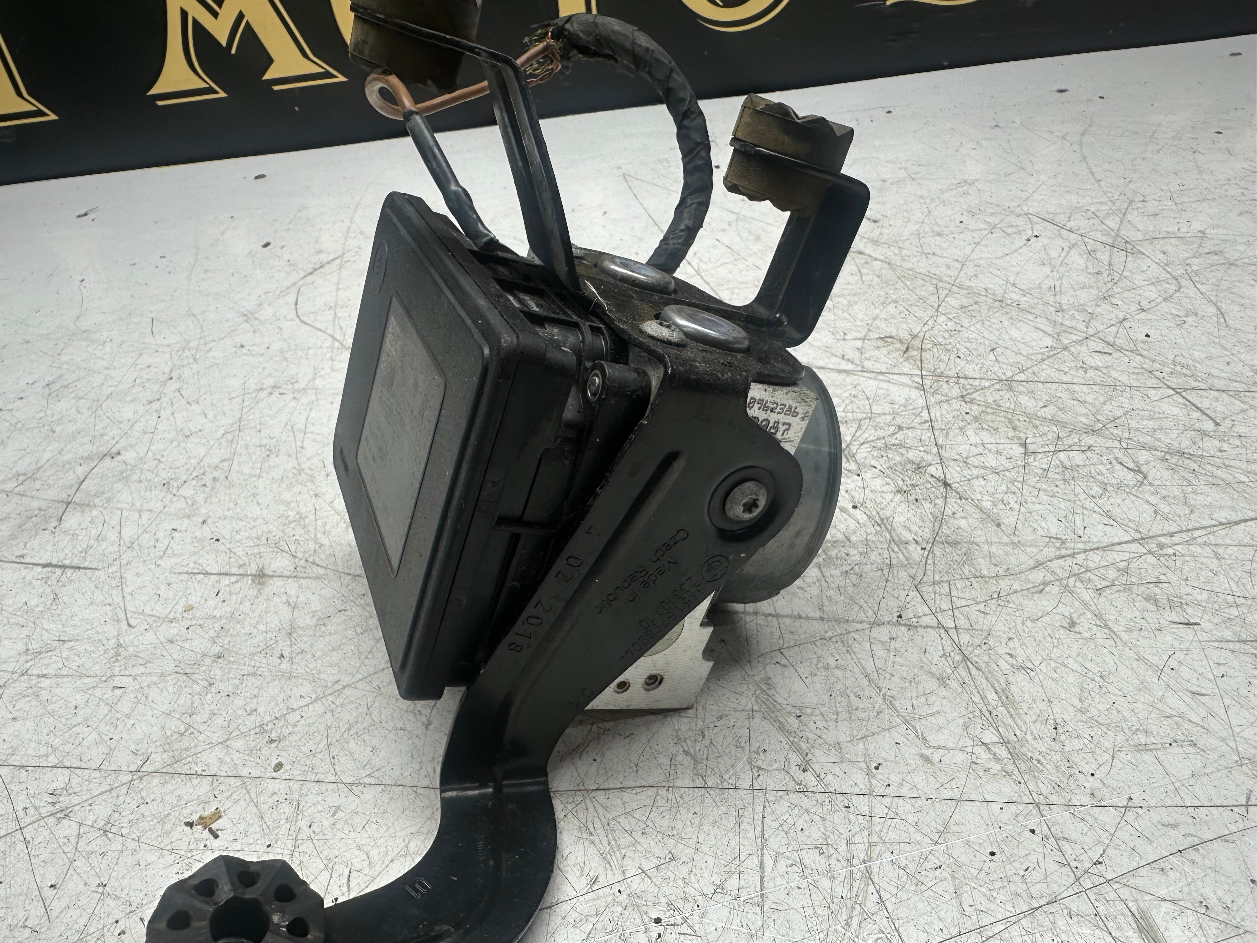 BMW 1 2 3 4 Series M Sport ABS Pump Module Unit (6891611) (6891612)