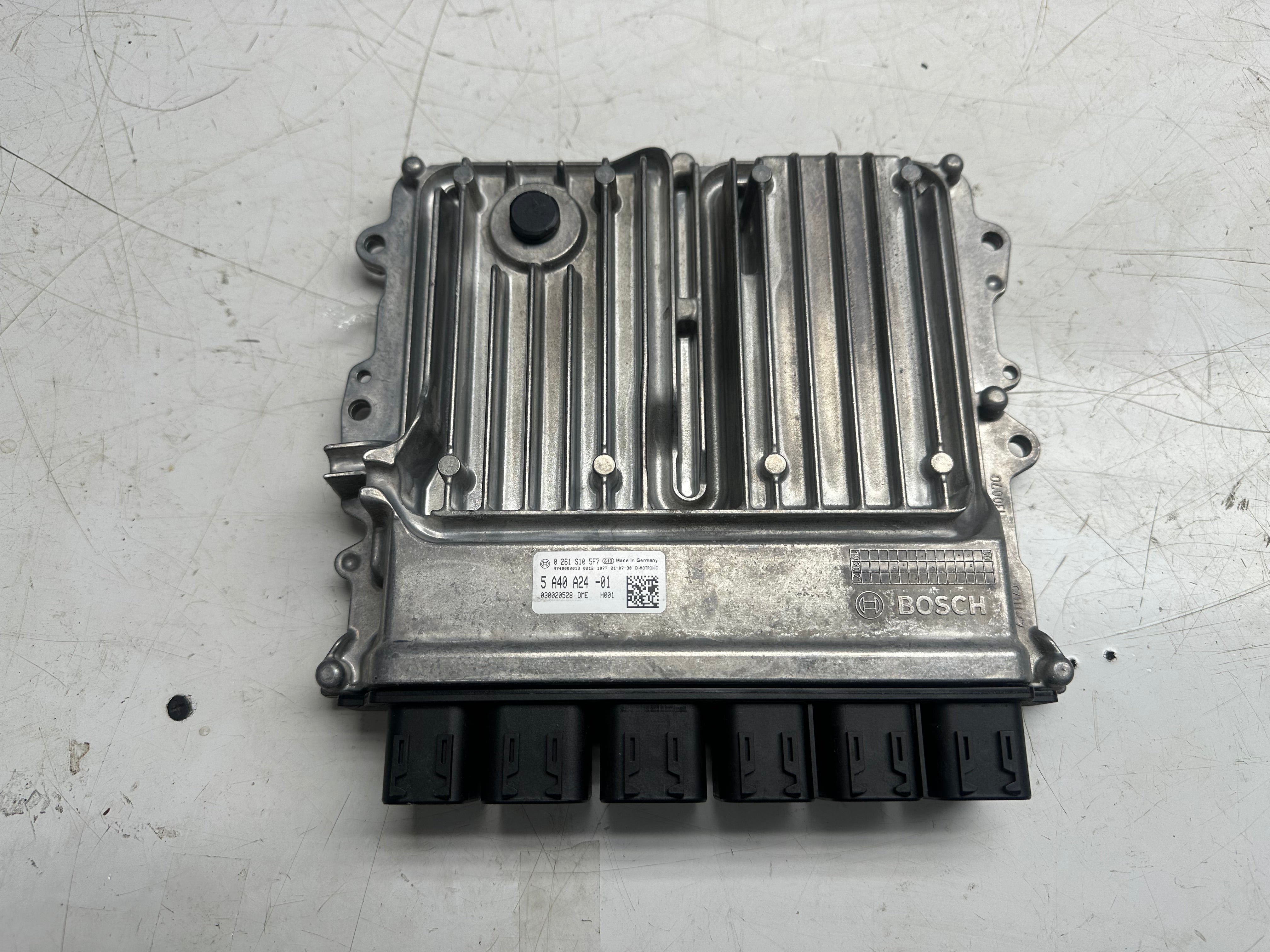 BMW G82 M4 Competition 2021 Engine Control Unit Module ECU (5A40A24) (5A40A24-01)