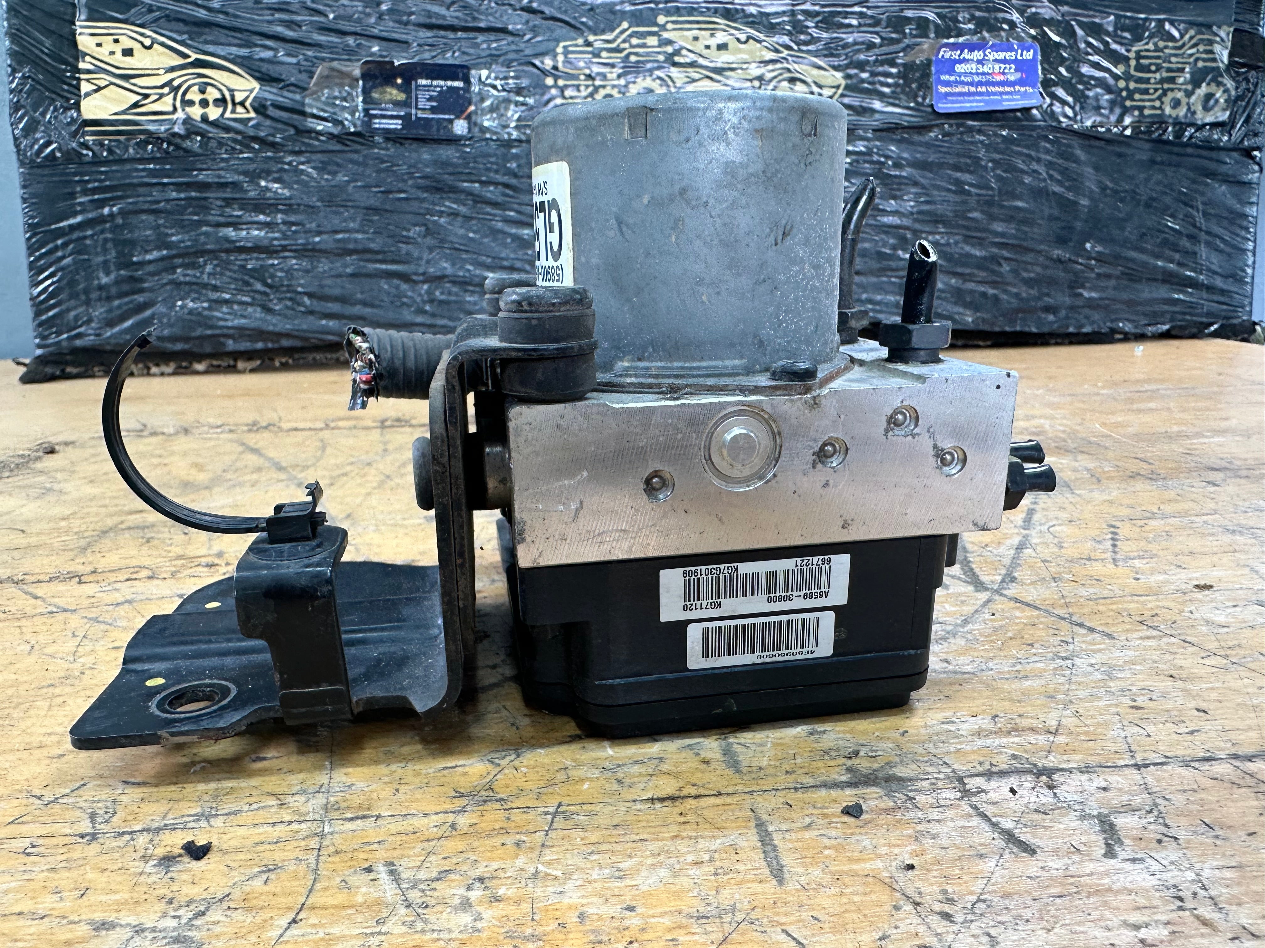 Hyundai i30 2016 ABS Pump Controller Modulator (58900-A6730)