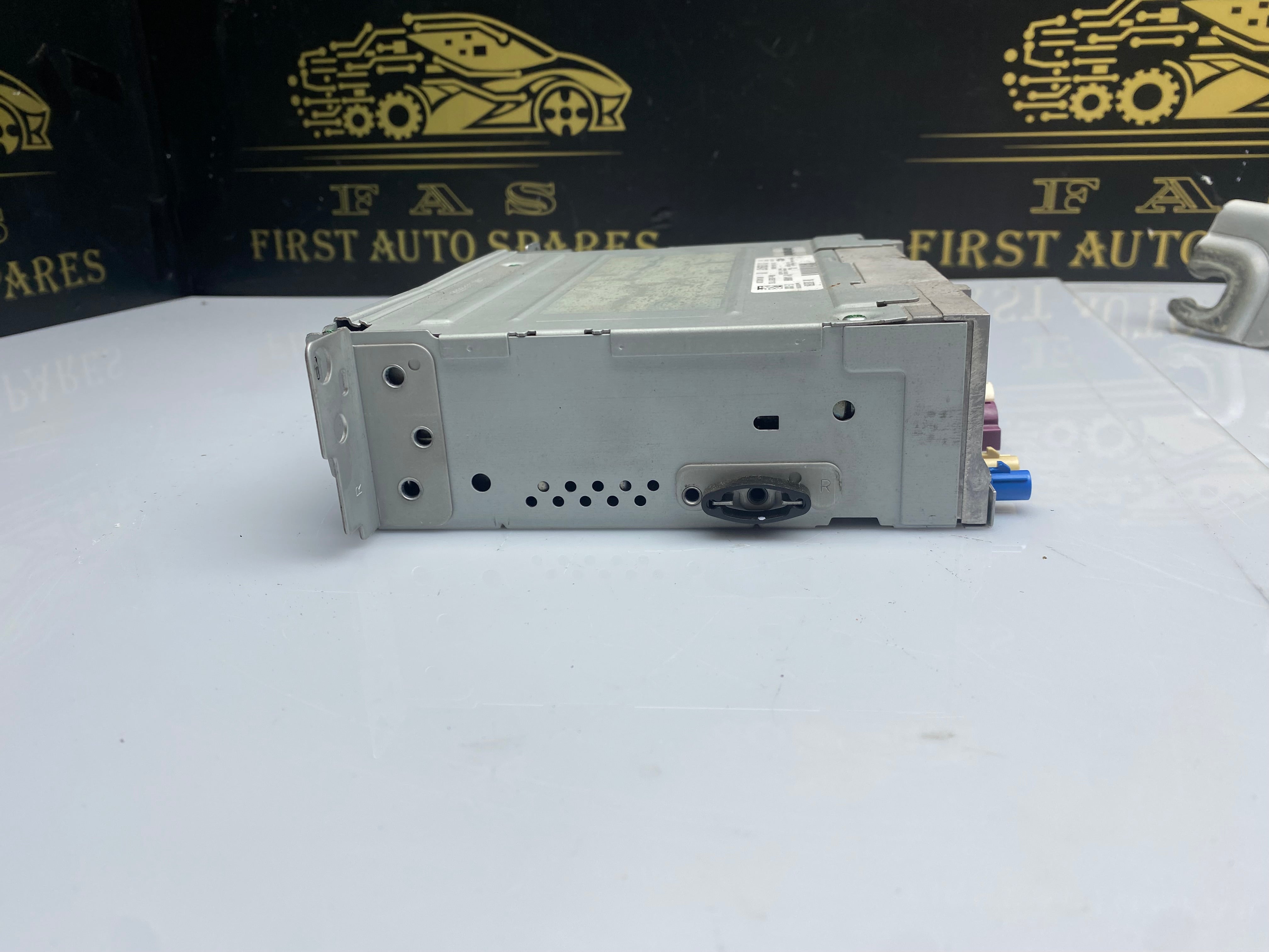 BMW 2 Series F23 Head Unit Media Navigation Module 9399427 – 2015–2019