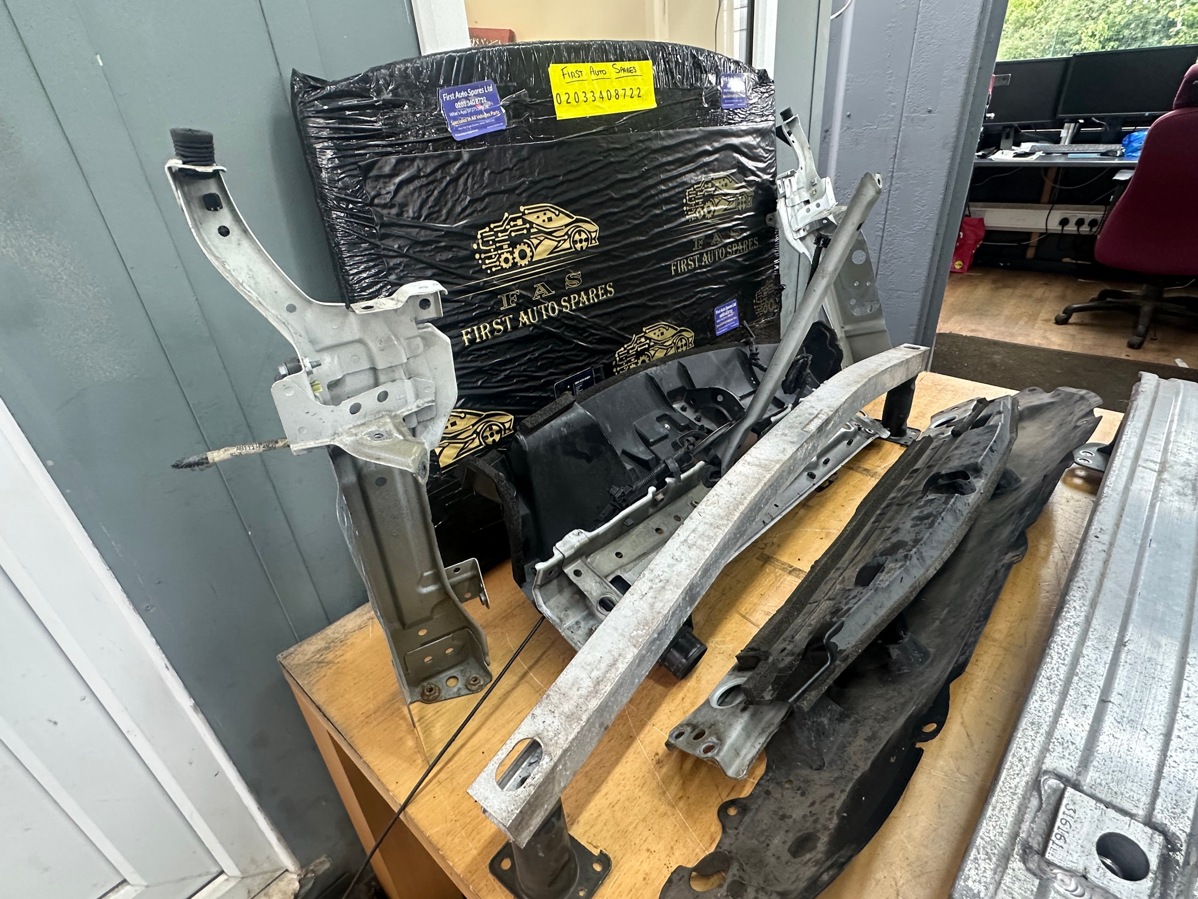 Toyota C-HR 2020 Complete Slam Panel