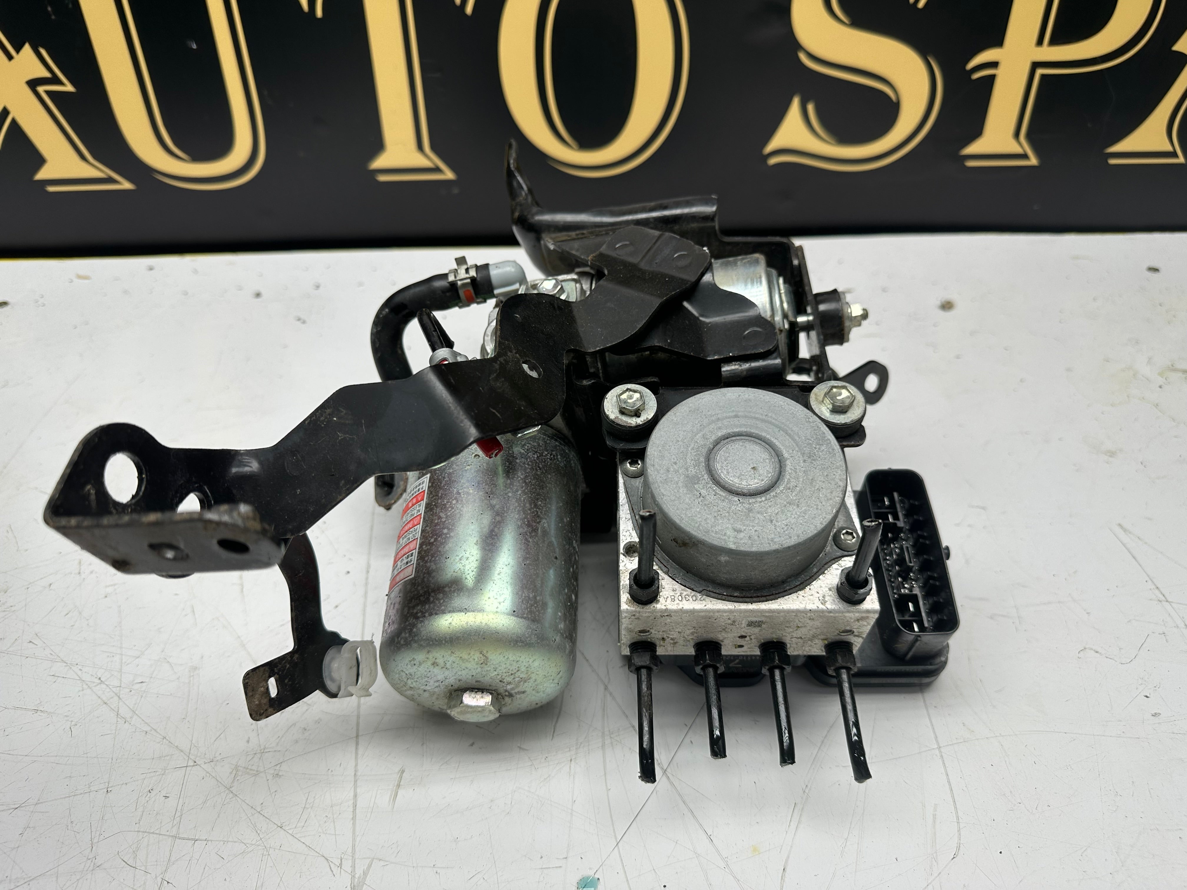 Toyota Corolla 2022 Hybrid ABS Pump Modulator & Brake Booster (113040-41900) (47070-47080)