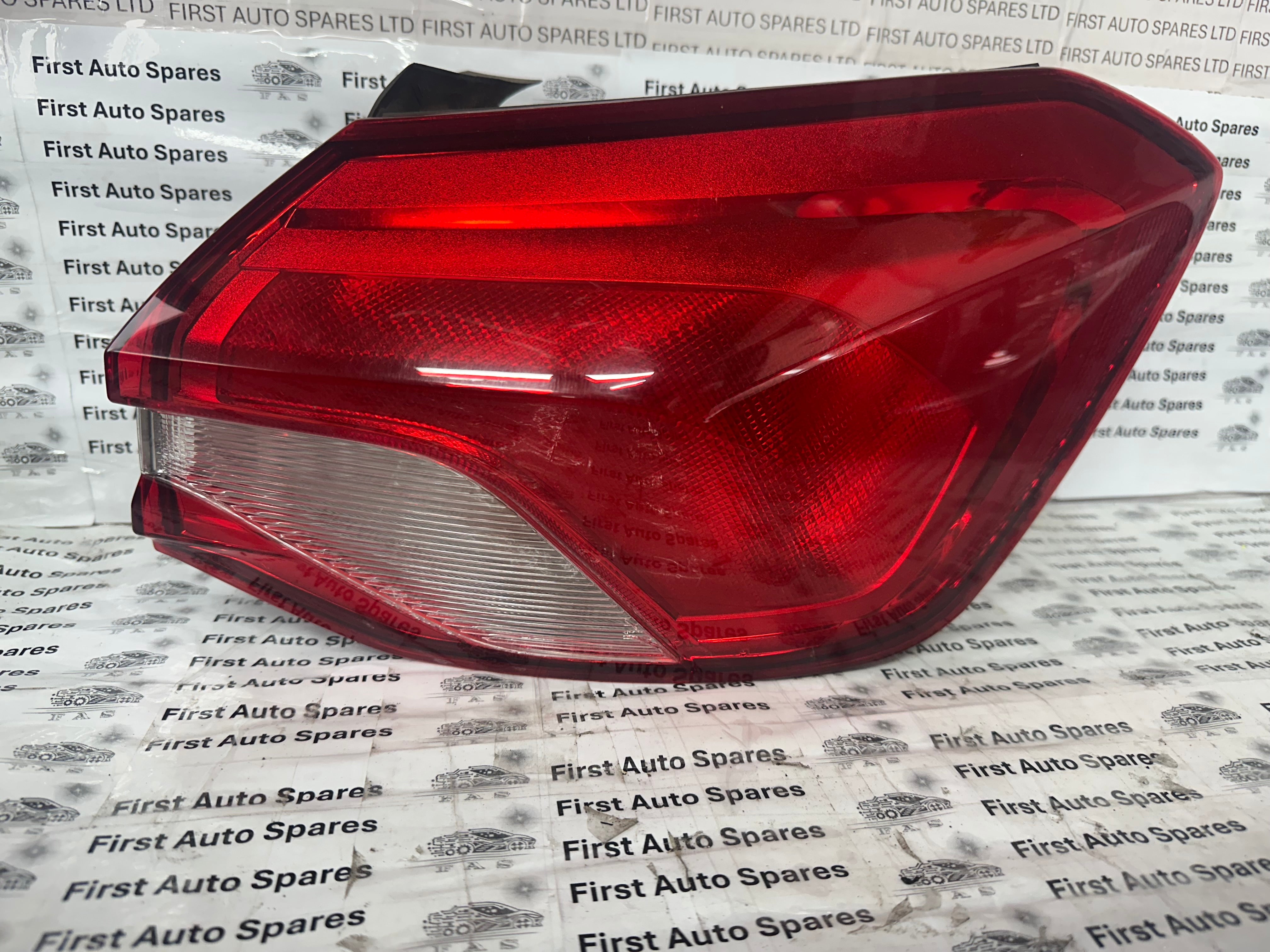 Ford Focus 2020 Right Rear Taillight (JX7B-13404-CE)