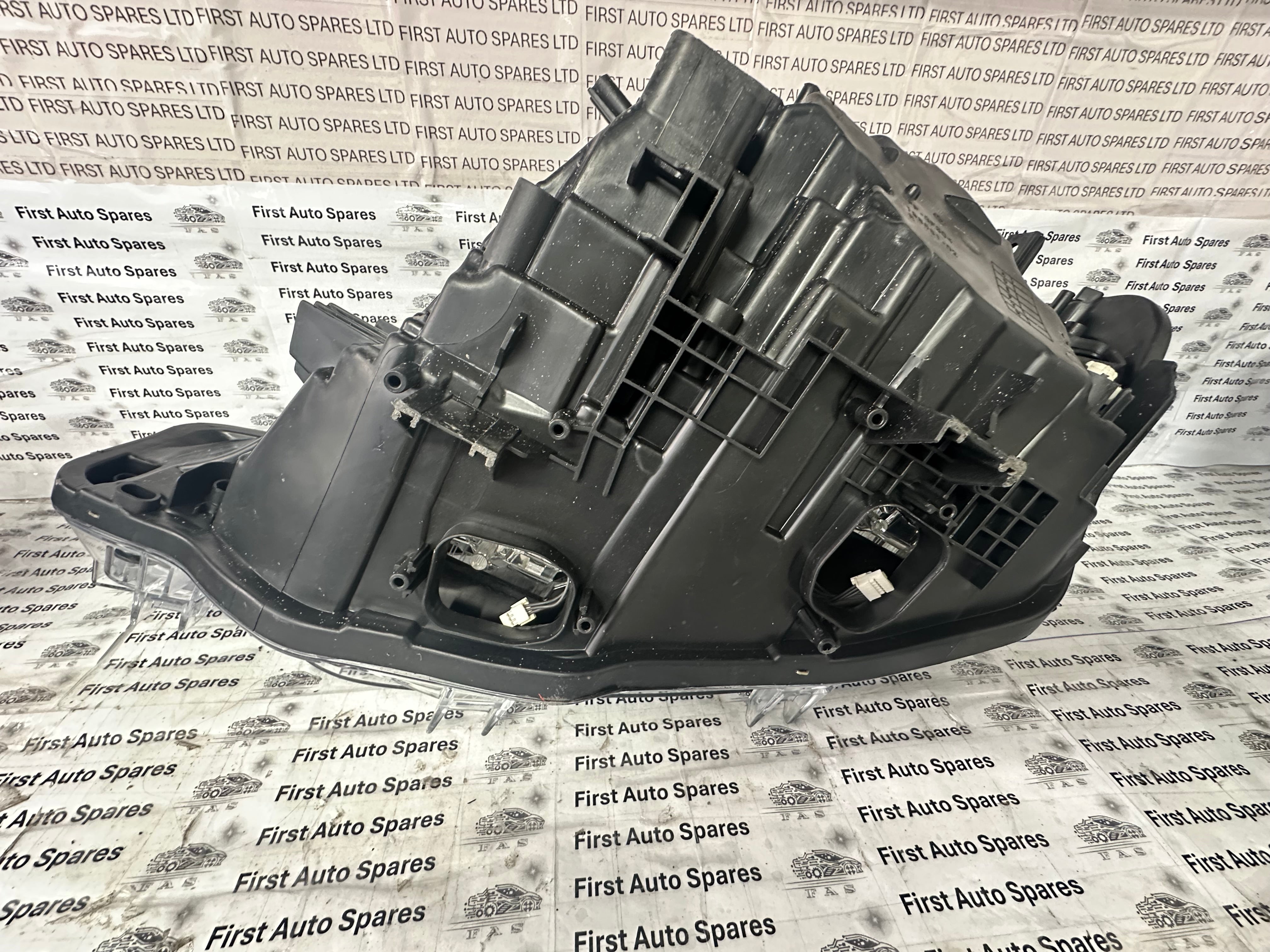BMW 3 Series F30 F31 Right LED Headlight (7419633-02)