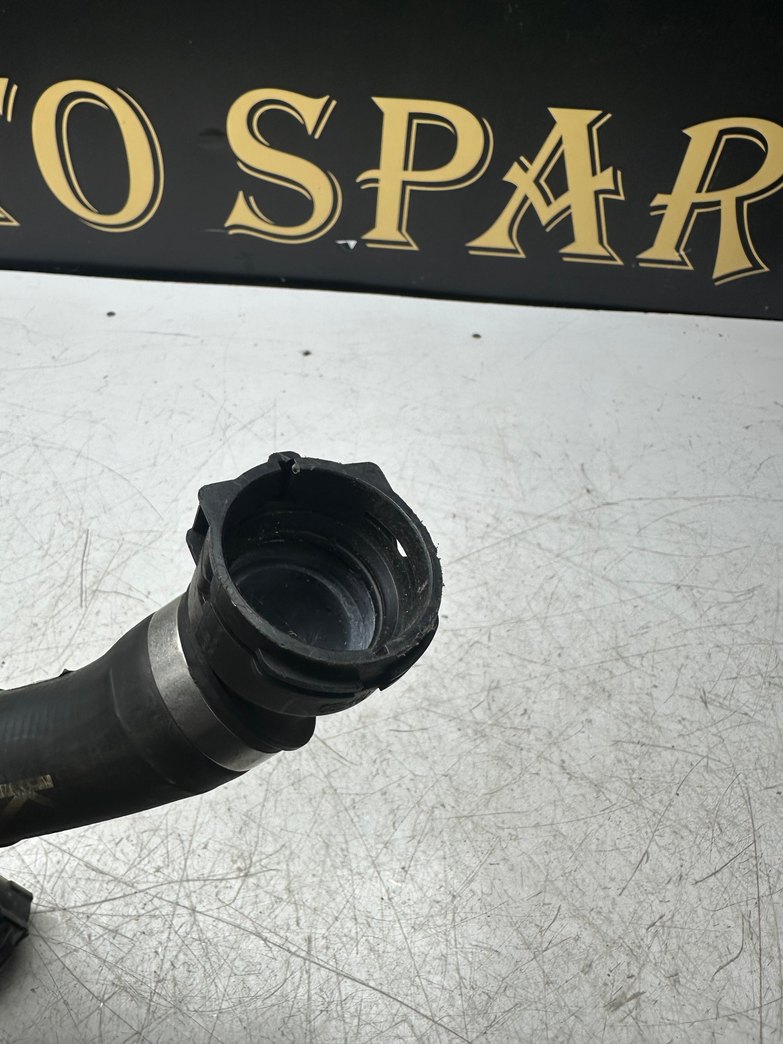 BMW 3 Series G20 Water Coolant Pipe / Hose (2018–2023)(8572911)