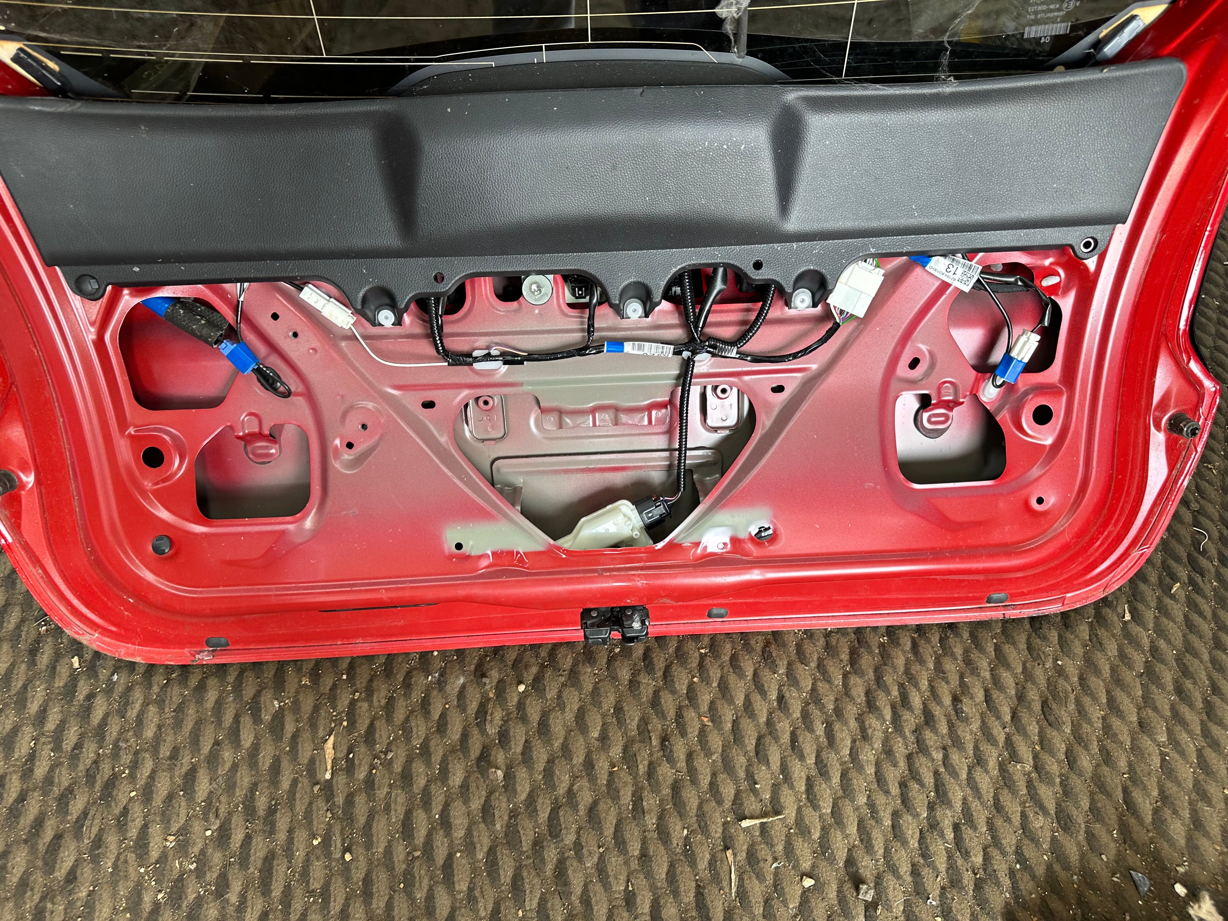 Toyota Yaris / Mazda 2 2020–2025 Tailgate | Boot Lid