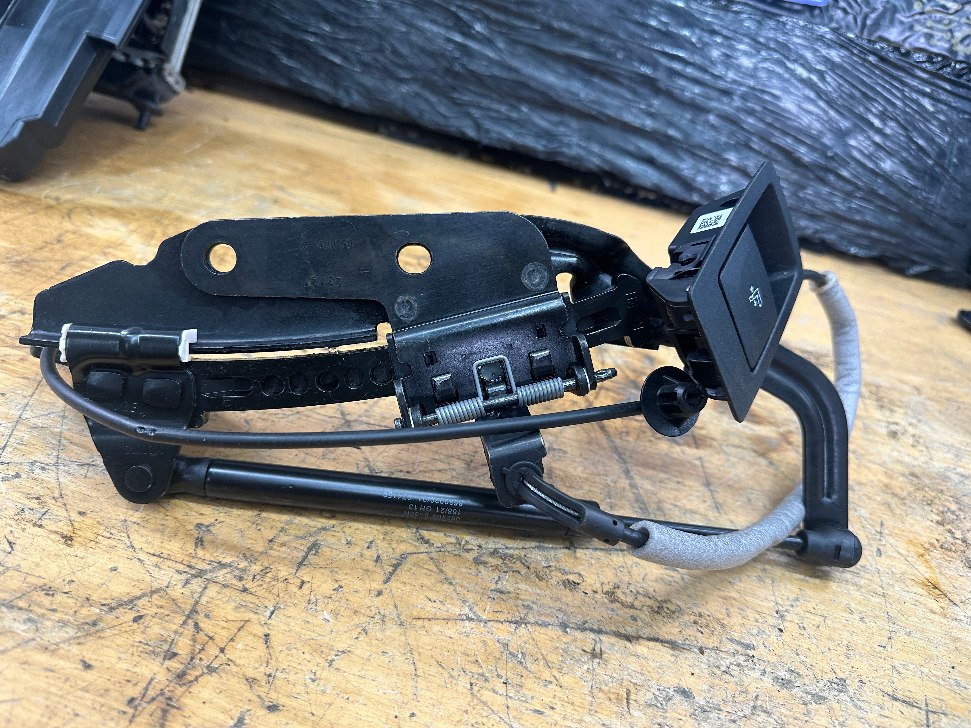 BMW X3 F97 2021 M Rear Right Side Control Mechanism (7404186) (7404186-13)