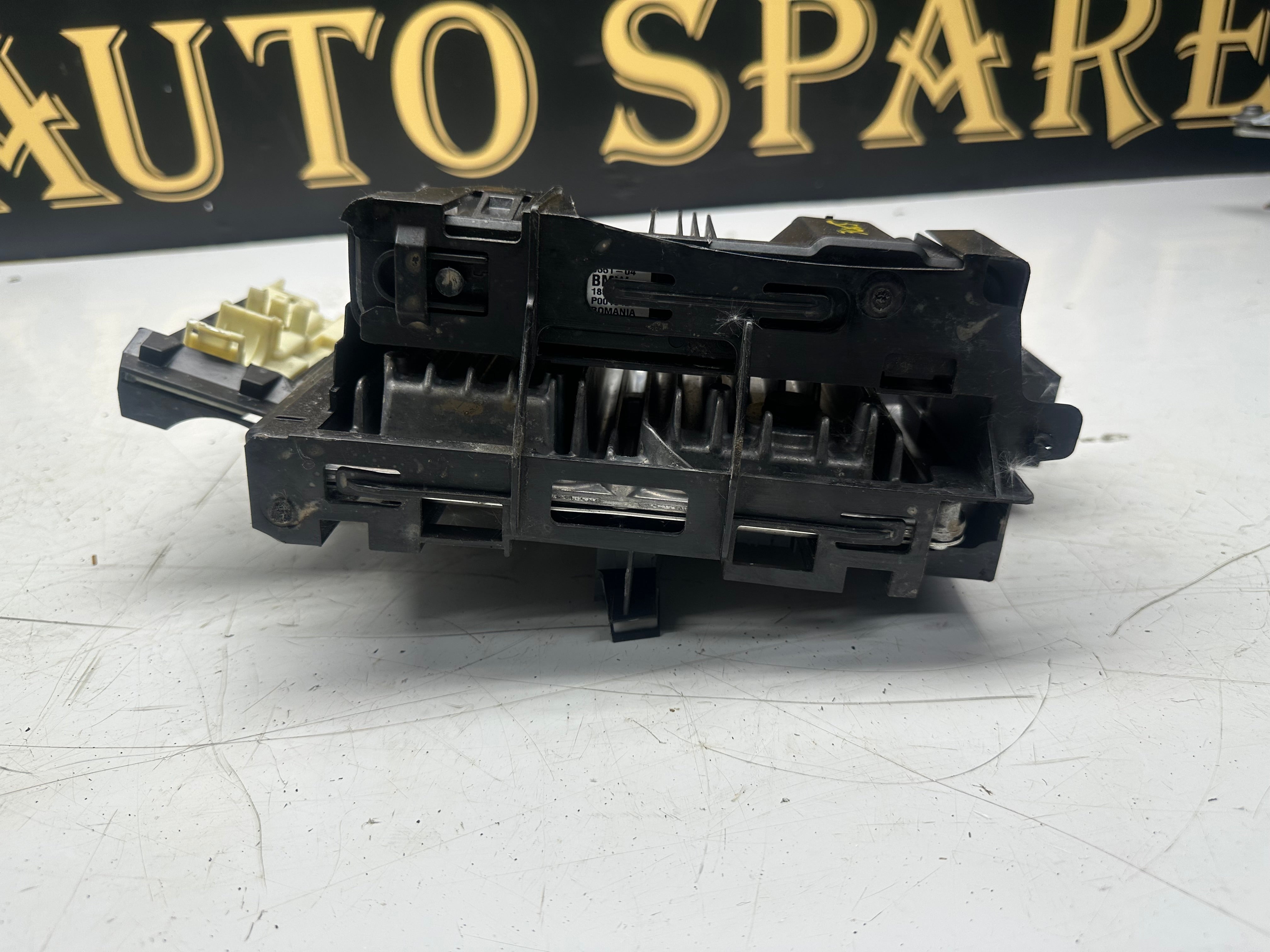BMW Computer ECU (8693212-01) (0261S18706)
