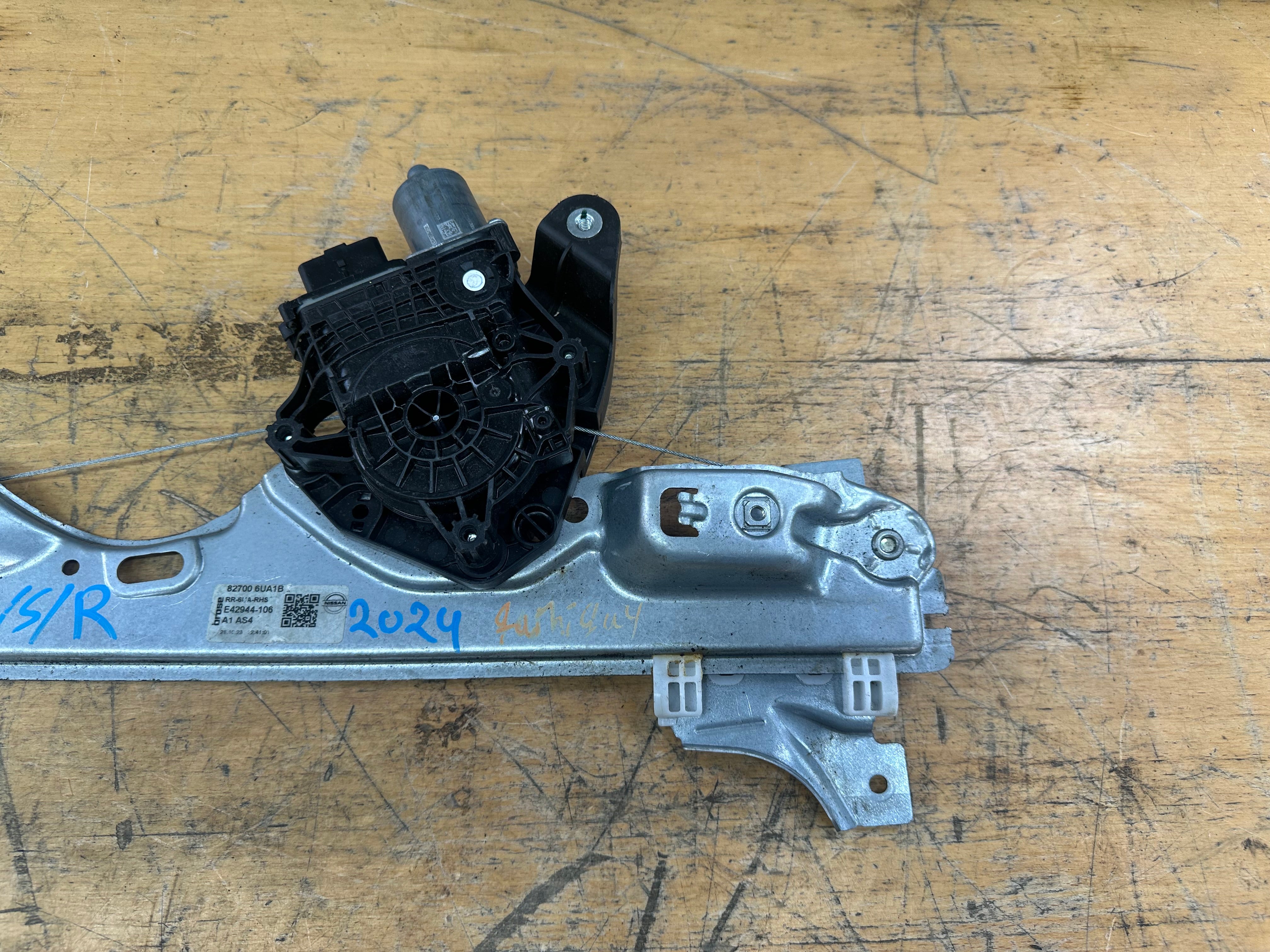 Nissan Qashqai J12 2024 Rear Right O/S/R Window Regulator (82700 6UA1B)