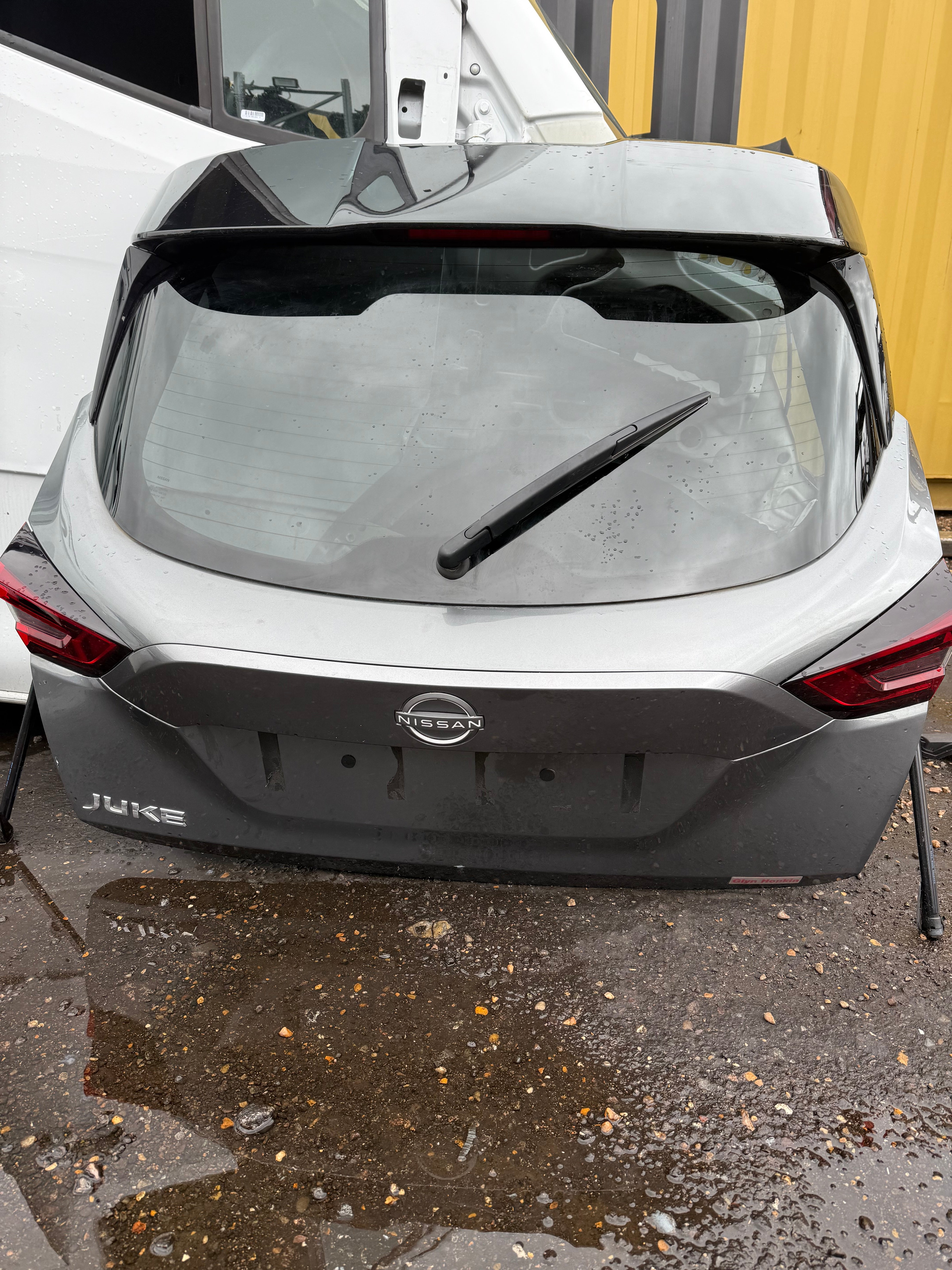 Nissan Juke 2022 Complete Tailgate