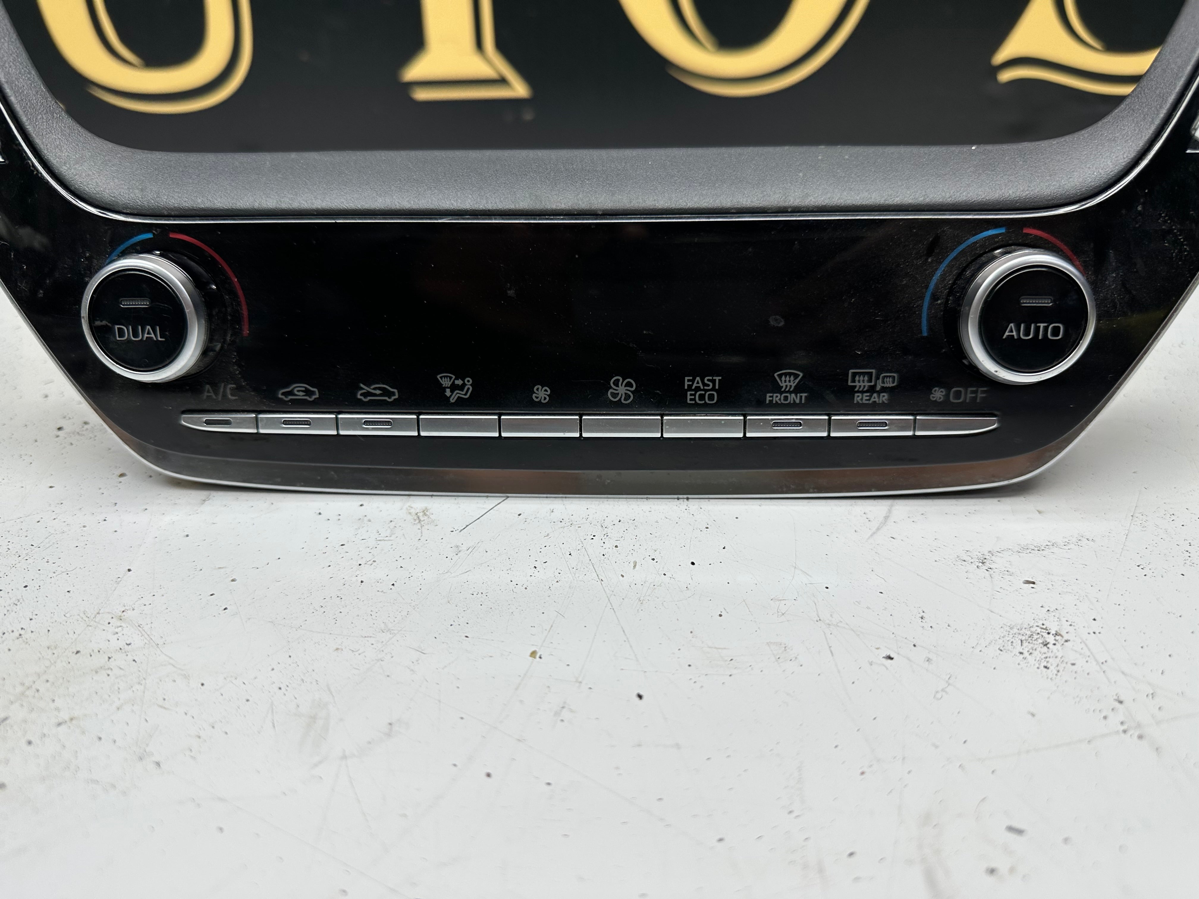 Toyota Corolla 2019-2022 Interior Heater Controls (AC Type) (55900-02E20) (735-720)