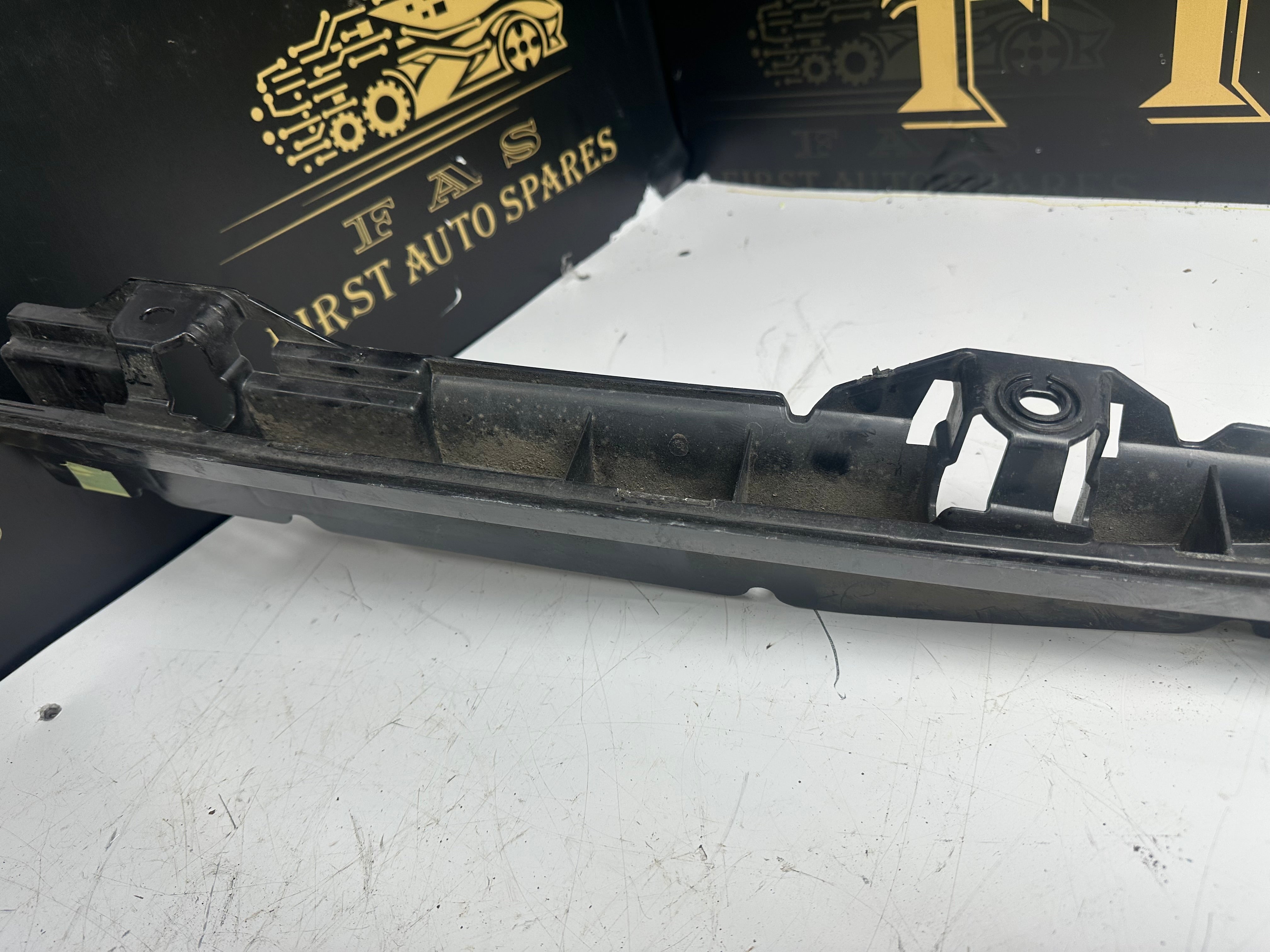 BMW 3 Series G21 Rear Bumper Bracket (158577 11 / 51127469366)