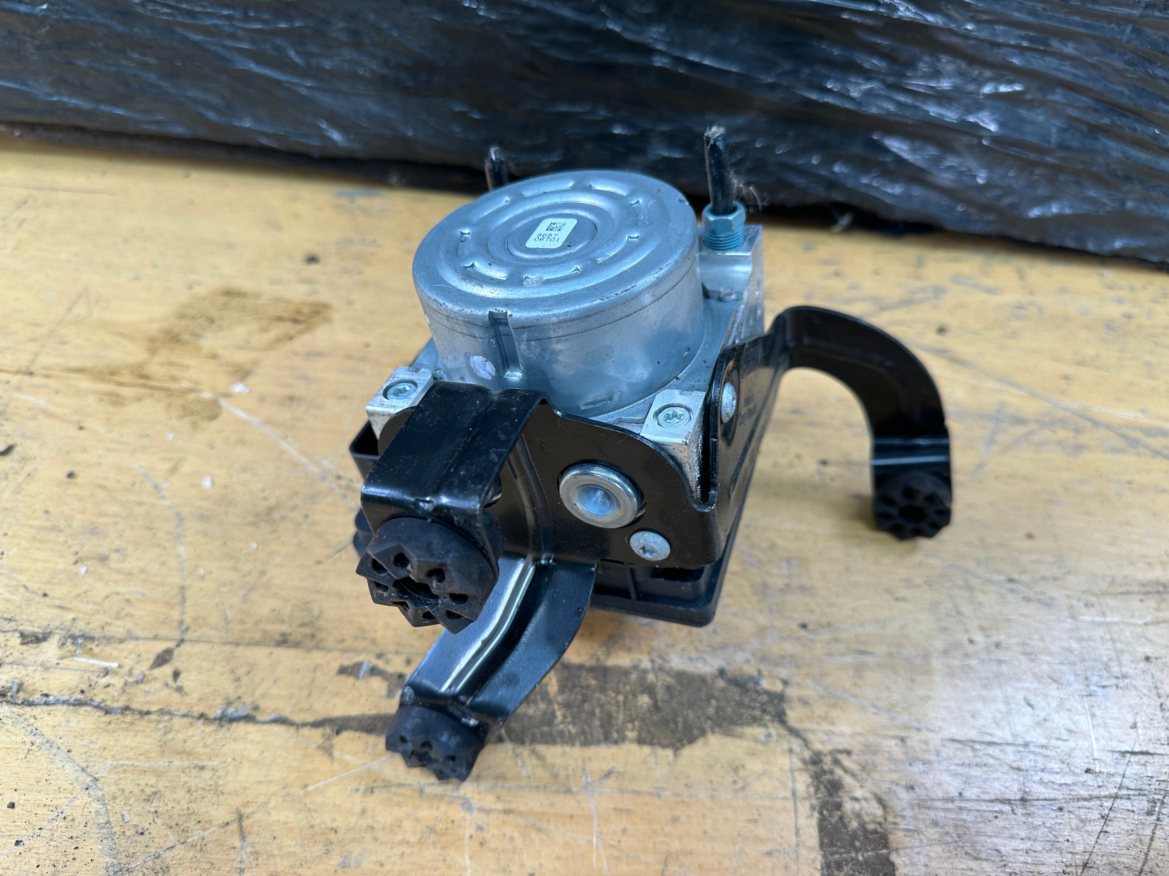 BMW 1 2 3 4 Series F20 F30 F32 2015-20 ABS Pump & Module (6897114) (345168971)