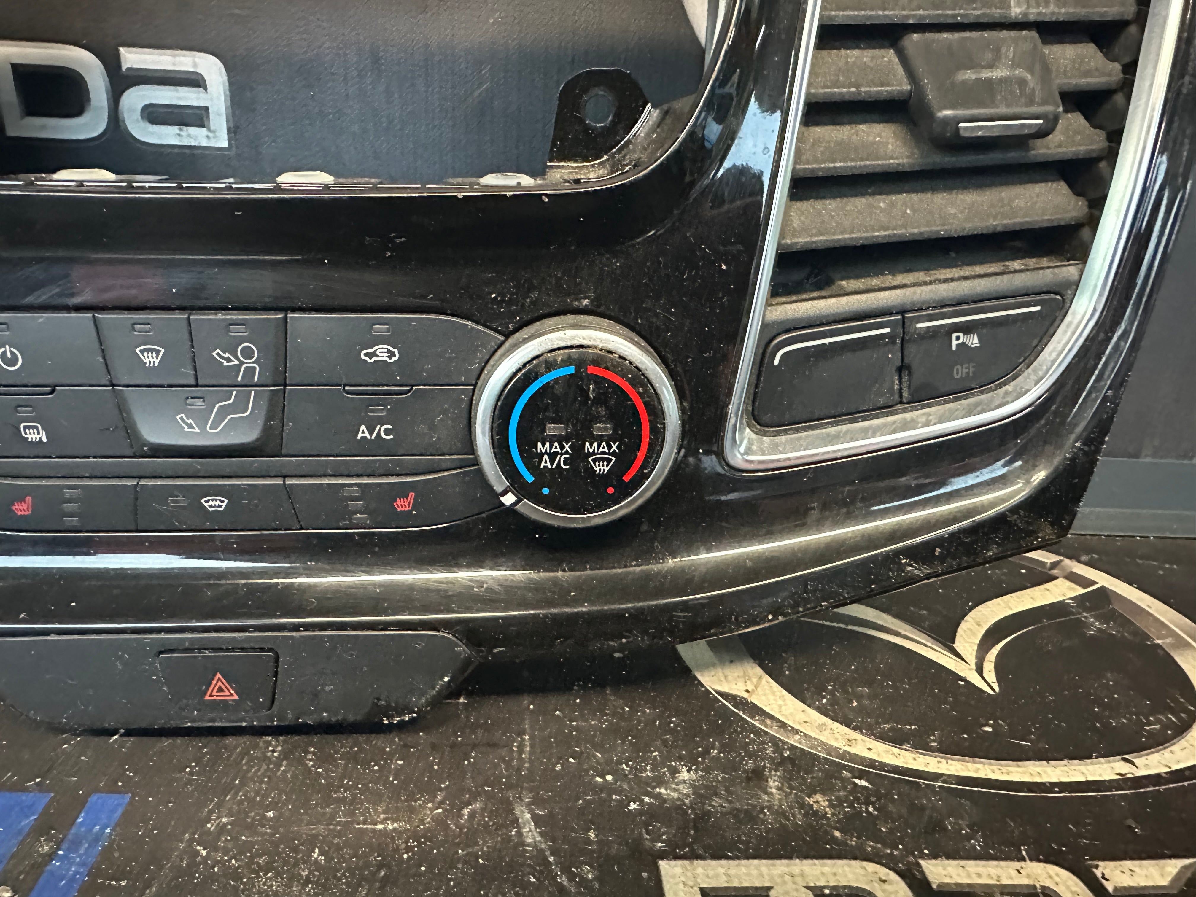 Ford Transit Custom 2022 Climate Control Switch Panel (JK2118835BBW)