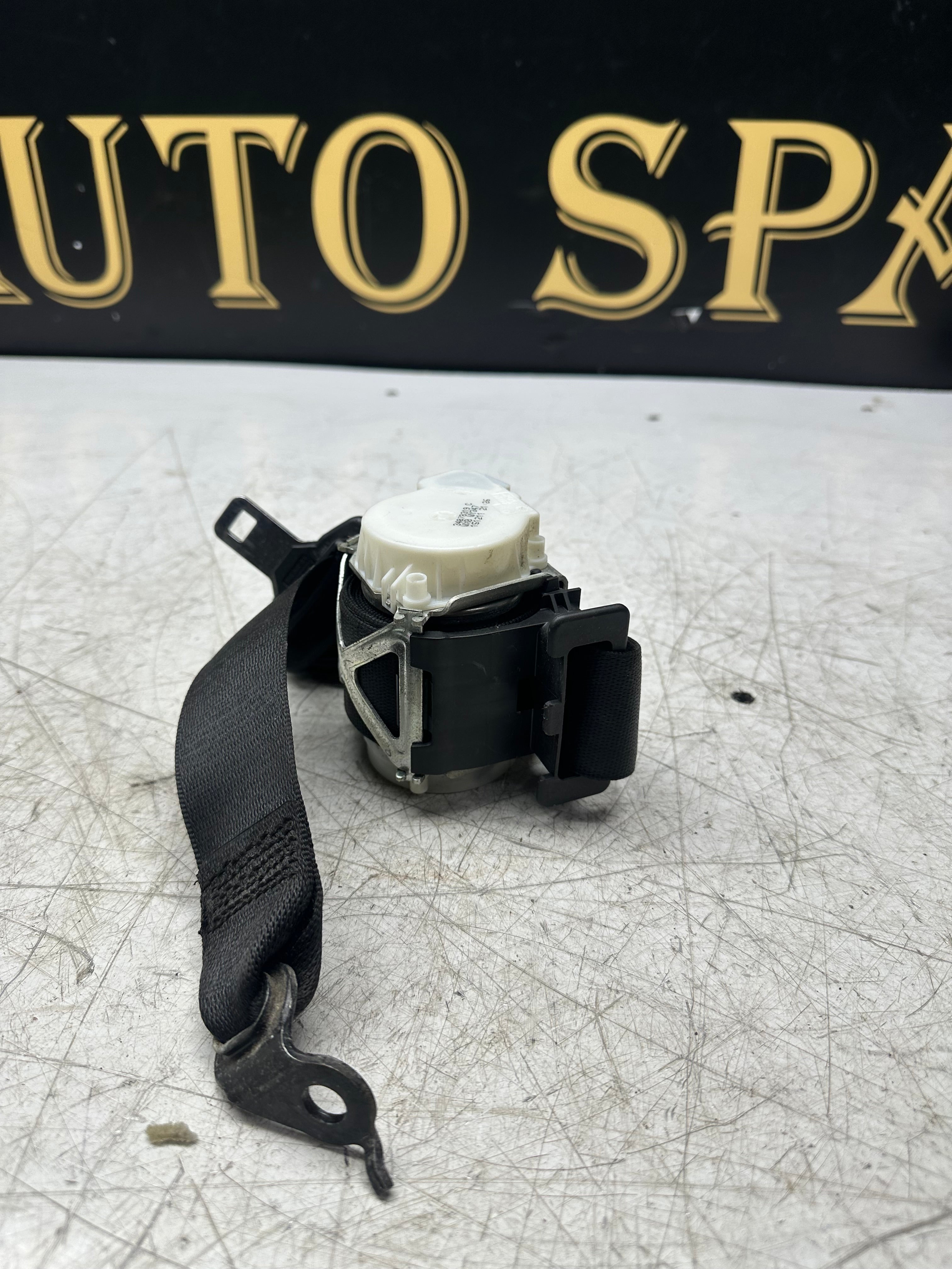 BMW 1 Series F20 / F21 Front Seat Belt – Left Passenger Side (34078319C)