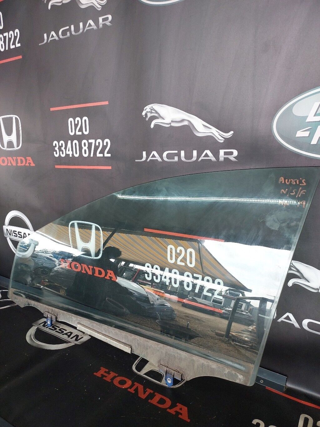 TOYOTA AURIS N/S FRONT DOOR WINDOW GLASS LH 14-19