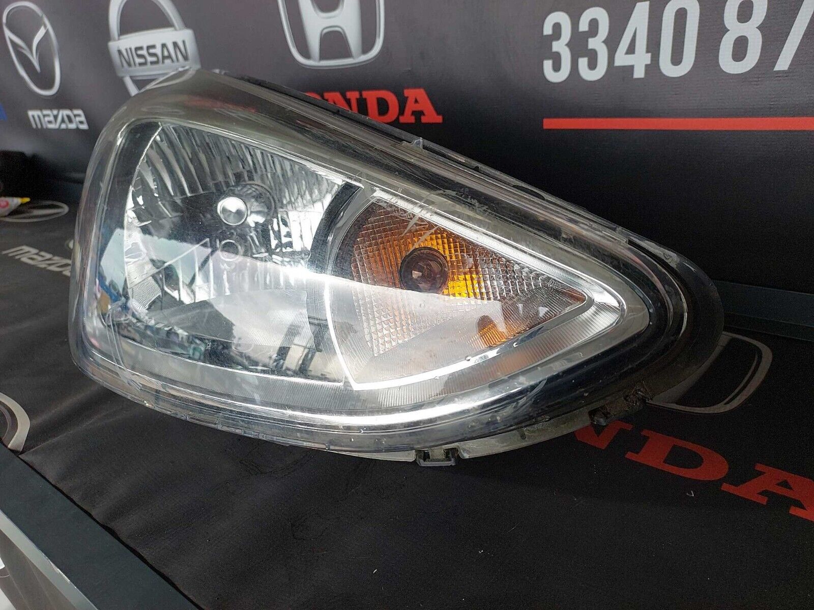 HYUNDAI i10 O/S FRONT HEADLIGHT 2016