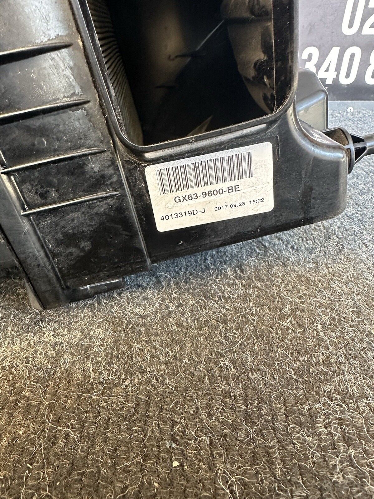 Jaguar F-pace 2018 Air Filter Box 3.0 Diesel