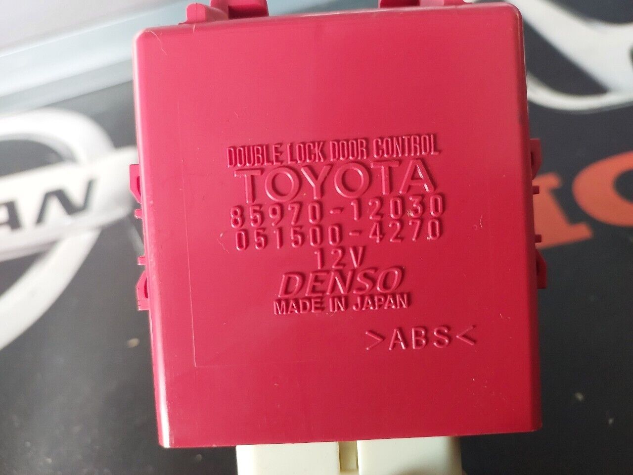 TOYOTA AURIS HATCHBACK DOOR LOCK CONTROL MODULE ECU 2013