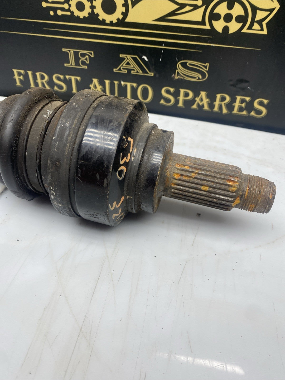 BMW 1 2 3 4 SERIES F20 F30 F32 PASSENGER LEFT REAR N47 DIESEL DRIVESHAFT 7597681
