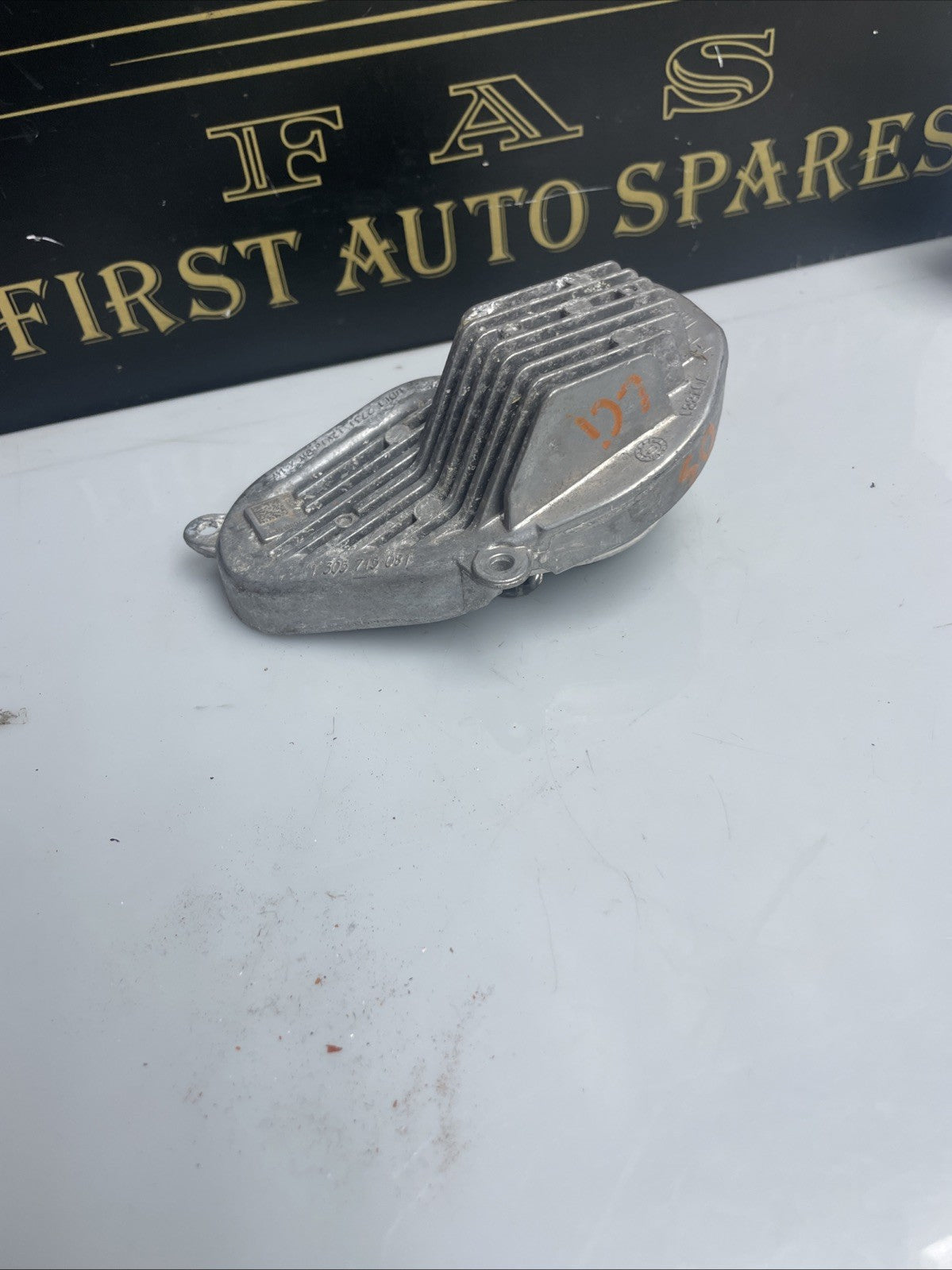 BMW 3 SERIES E92 E93 11-14 LCI DRIVER SIDE XENON HEADLIGHT INDICATOR TURN MODULE