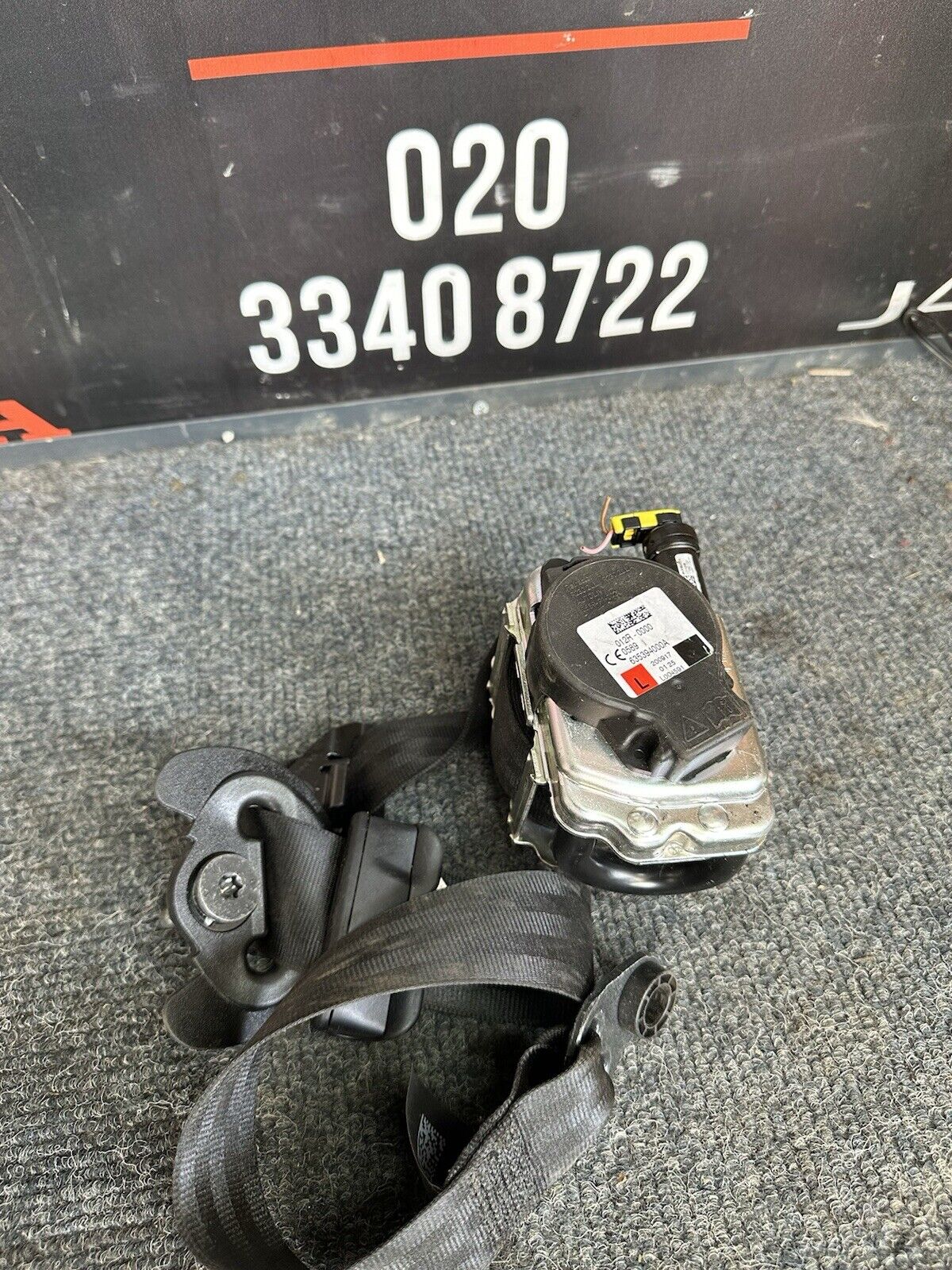 Jaguar F-Pace 2018 Left Side front seat belt