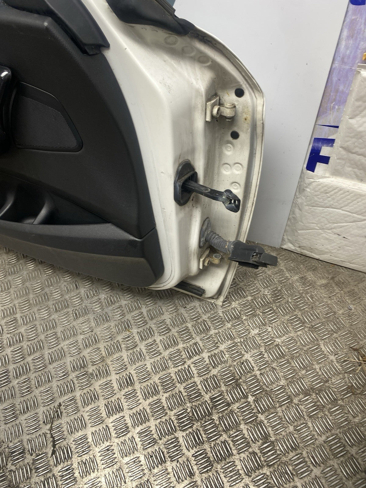 BMW 1 SERIES DOOR FRONT LEFT PASSENGER SIDE F20 2011-2019 BLACK
