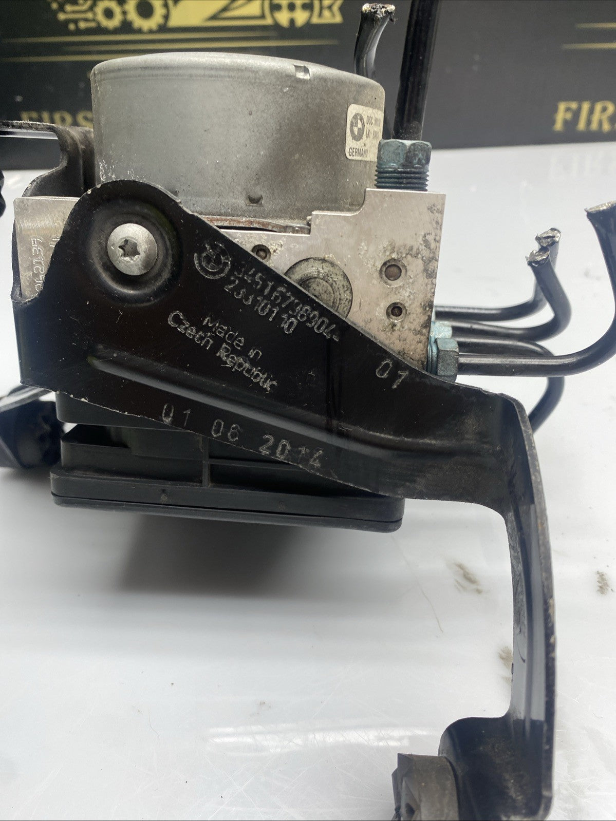 BMW 1 Series F20 F21 N13 1.6 Petrol ABS Pump Control Module Unit 6869726 6869725