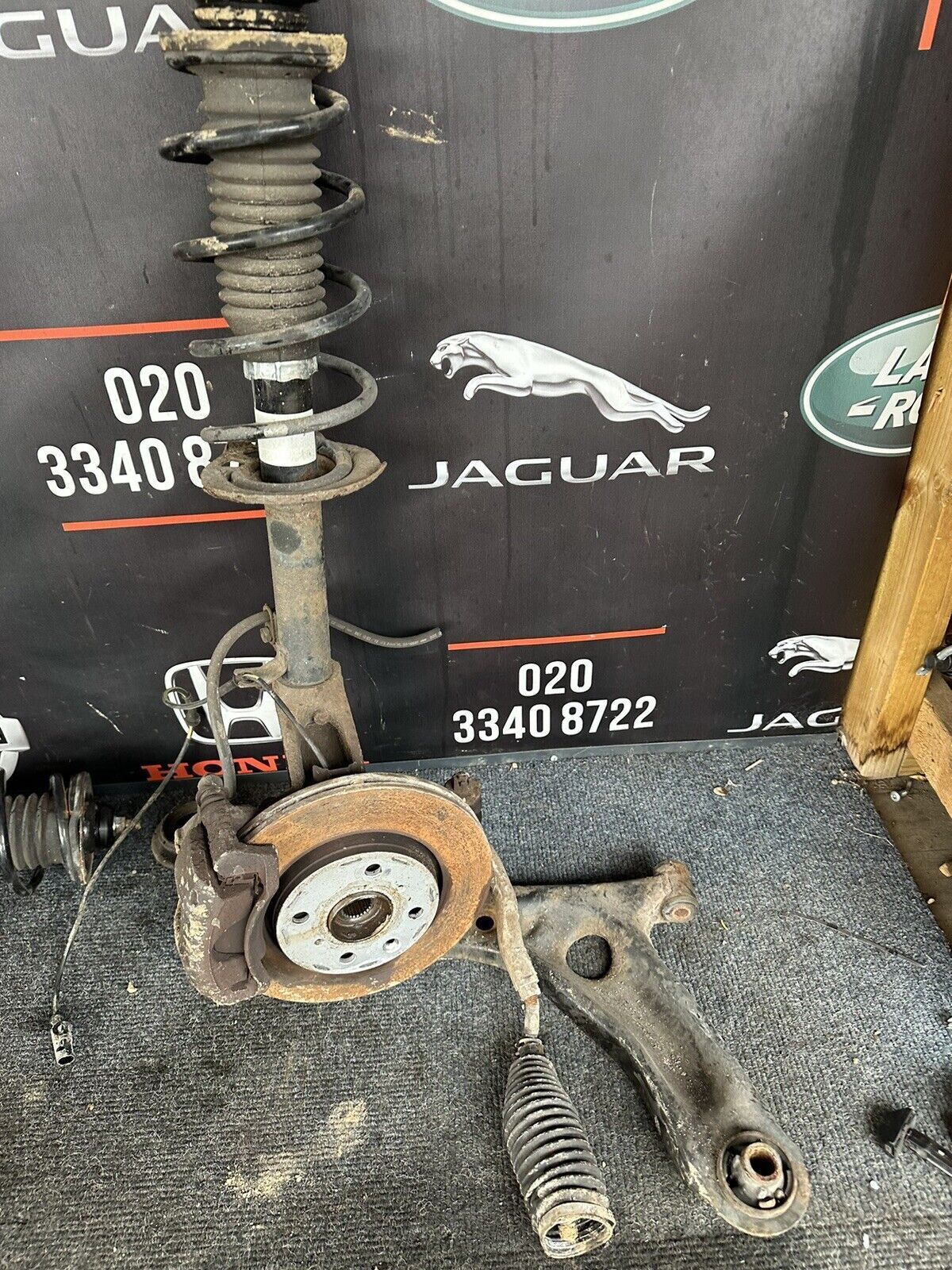 Peugeot 107 Aygo Citroen C1 Suspension Leg & Hub 1.0 CFA 1KR NSF OSF