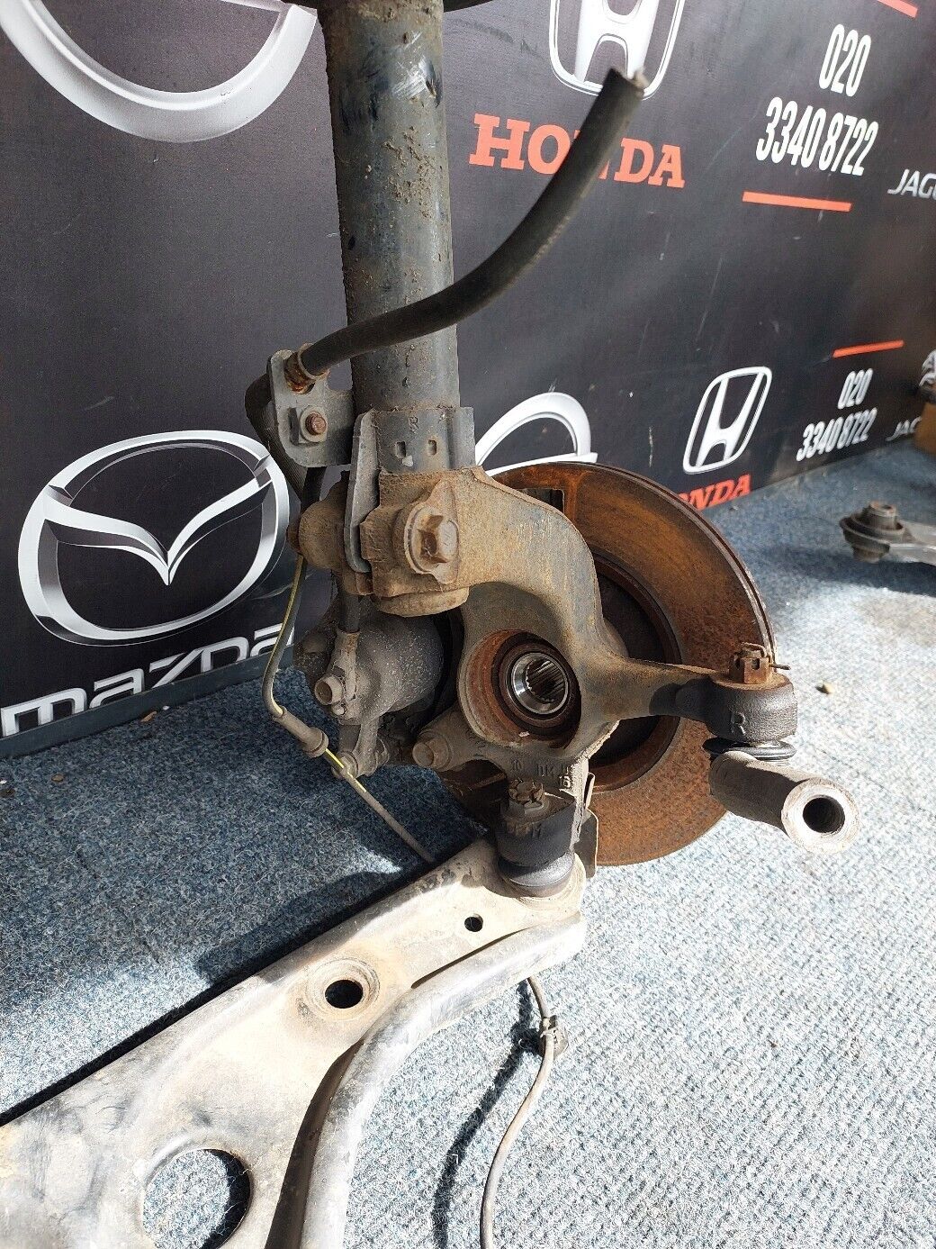 TOYOTA AYGO 2018 O/S FRONT COMPLETE SUSPENSION LEG RH