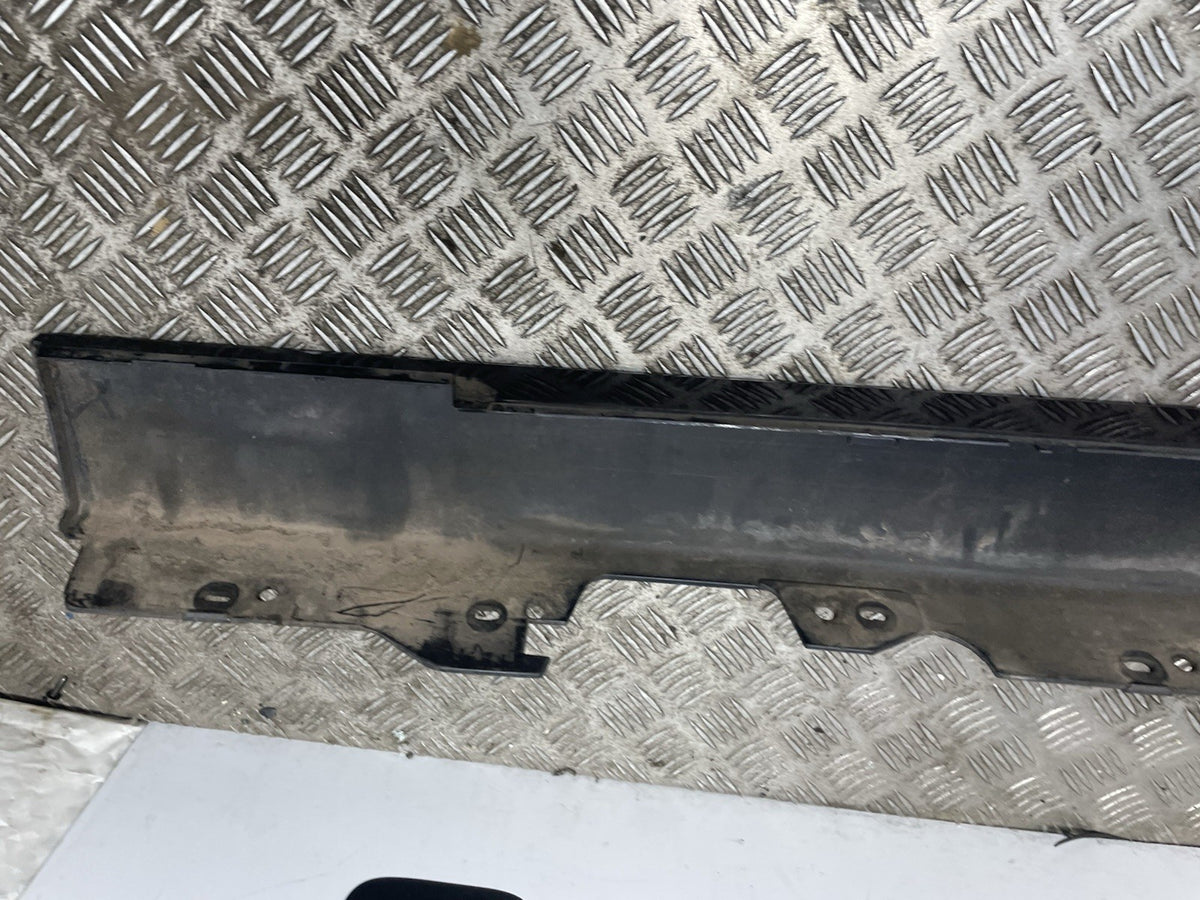 BMW 1 SERIES SIDE SKIRT DRIVER RIGHT F20 5DR 2011-2019