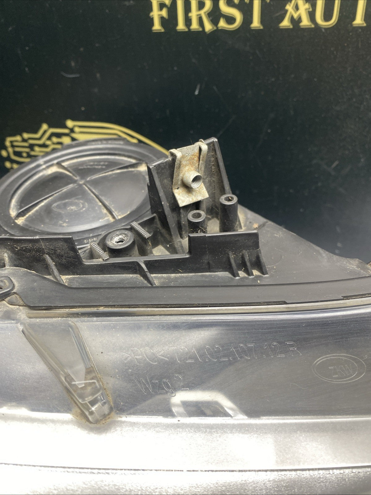 BMW 3 SERIES HEADLAMP HALOGEN RIGHT SIDE 7259540 F30 F31 2012 - 2015