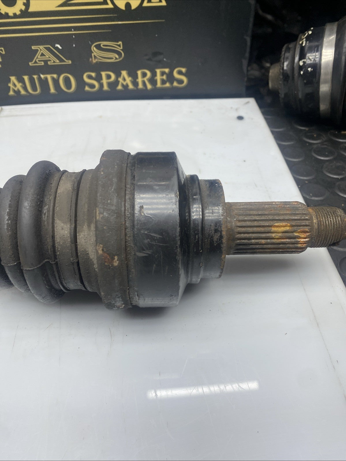BMW 1 2 3 4 SERIES F20 F30 F32 DRIVERS RIGHT REAR N47 DIESEL DRIVESHAFT 7597682