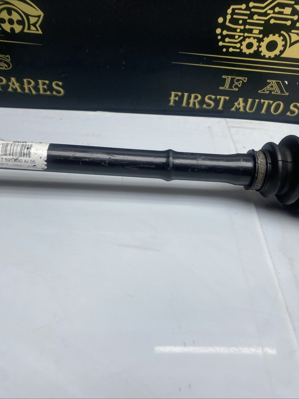 BMW 1/2/3/4 SERIES F20 F22 F30 F32 AUTO DRIVER SIDE REAR DRIVESHAFT 7597690