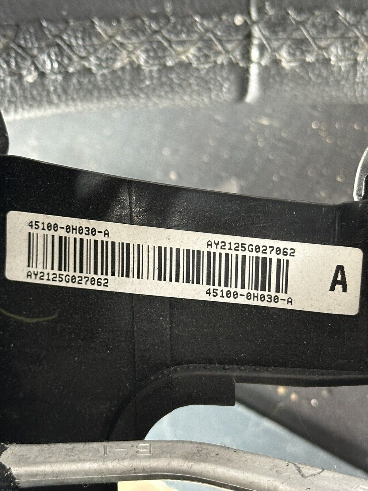 Toyota Aygo LEATHER STEERING WHEEL FACELIFT 12-14