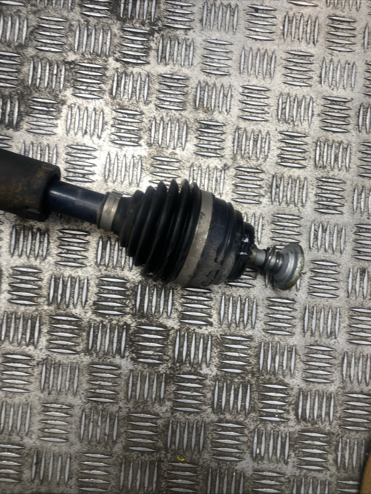 BMW 2 SERIES F45 F46 DRIVESHAFT RIGHT 1.5 PETROL MANUAL 8643364  2015-2023