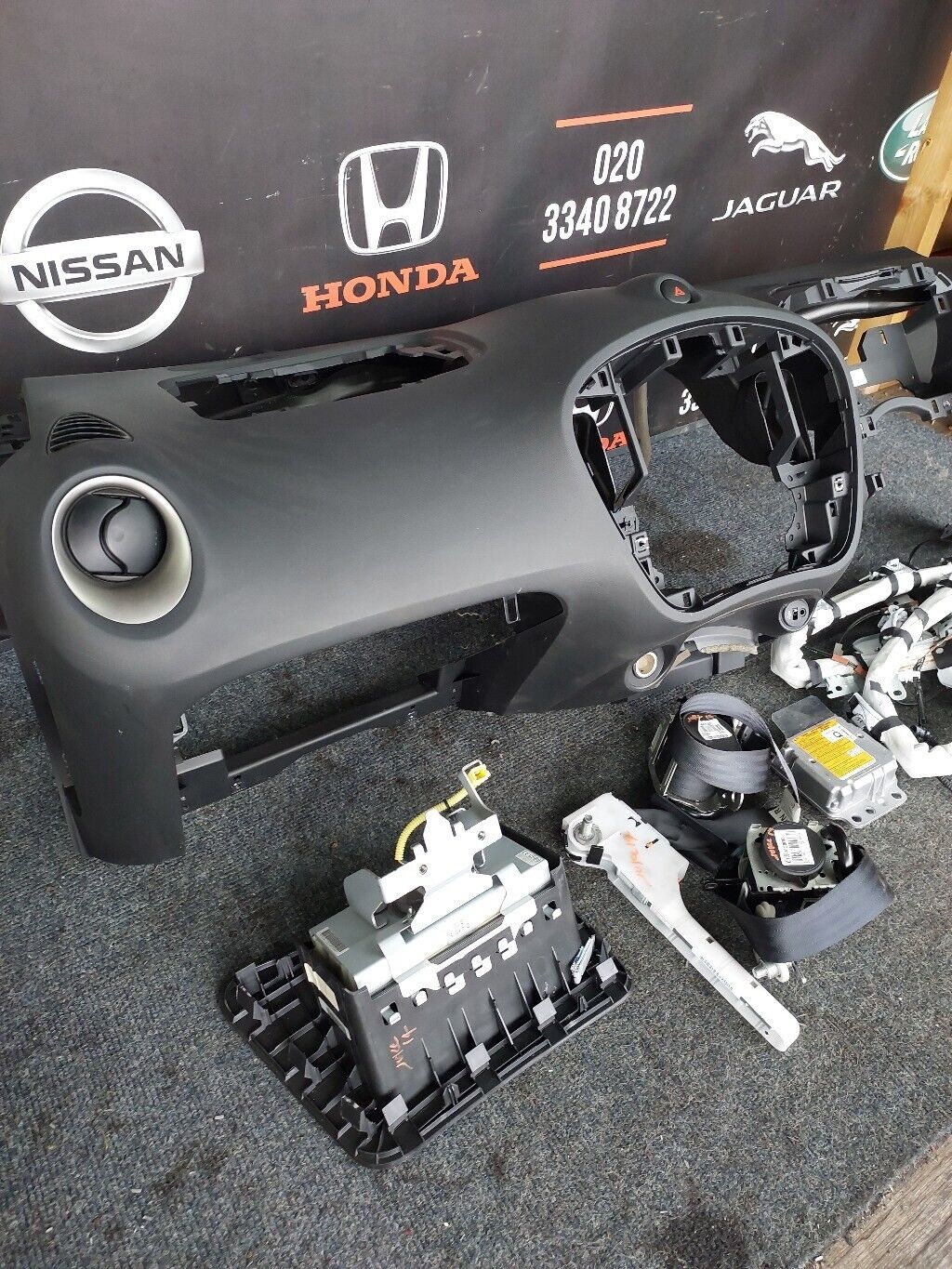 NISSAN JUKE DASHBOARD SEATBELT & AIRBAG COMPLETE 2014