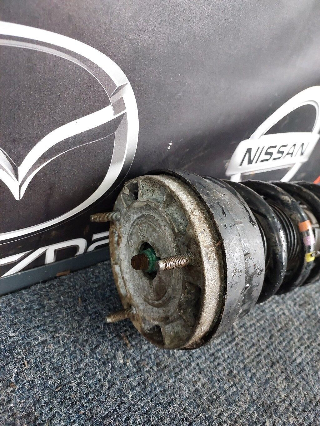 JAGUAR XE SPORT 2018 O/S FRONT SHOCK ABSORBER & SPRING RH