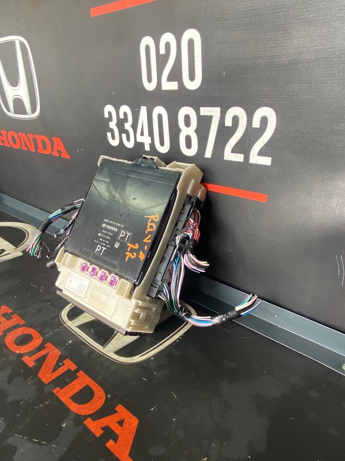 TOYOTA RAV 4 2022 HYBRID BODY CONTROL MODULE ECU 8273042890