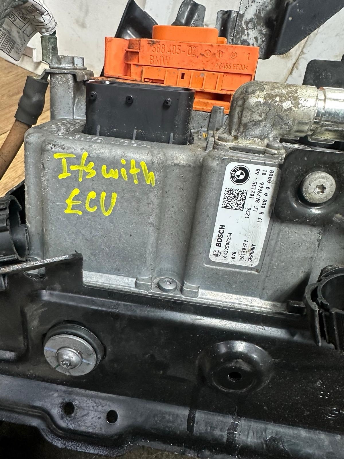 BMW 3 Series F30 330e Hybrid Voltage Converter Inverter & ECU 8679666 (2018)