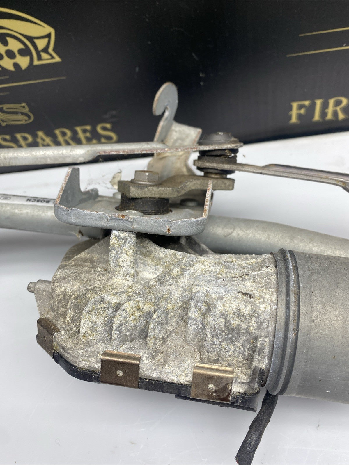 BMW 5 Series F10 F11 Front Windscreen Wiper Motor & Linkage  7308772